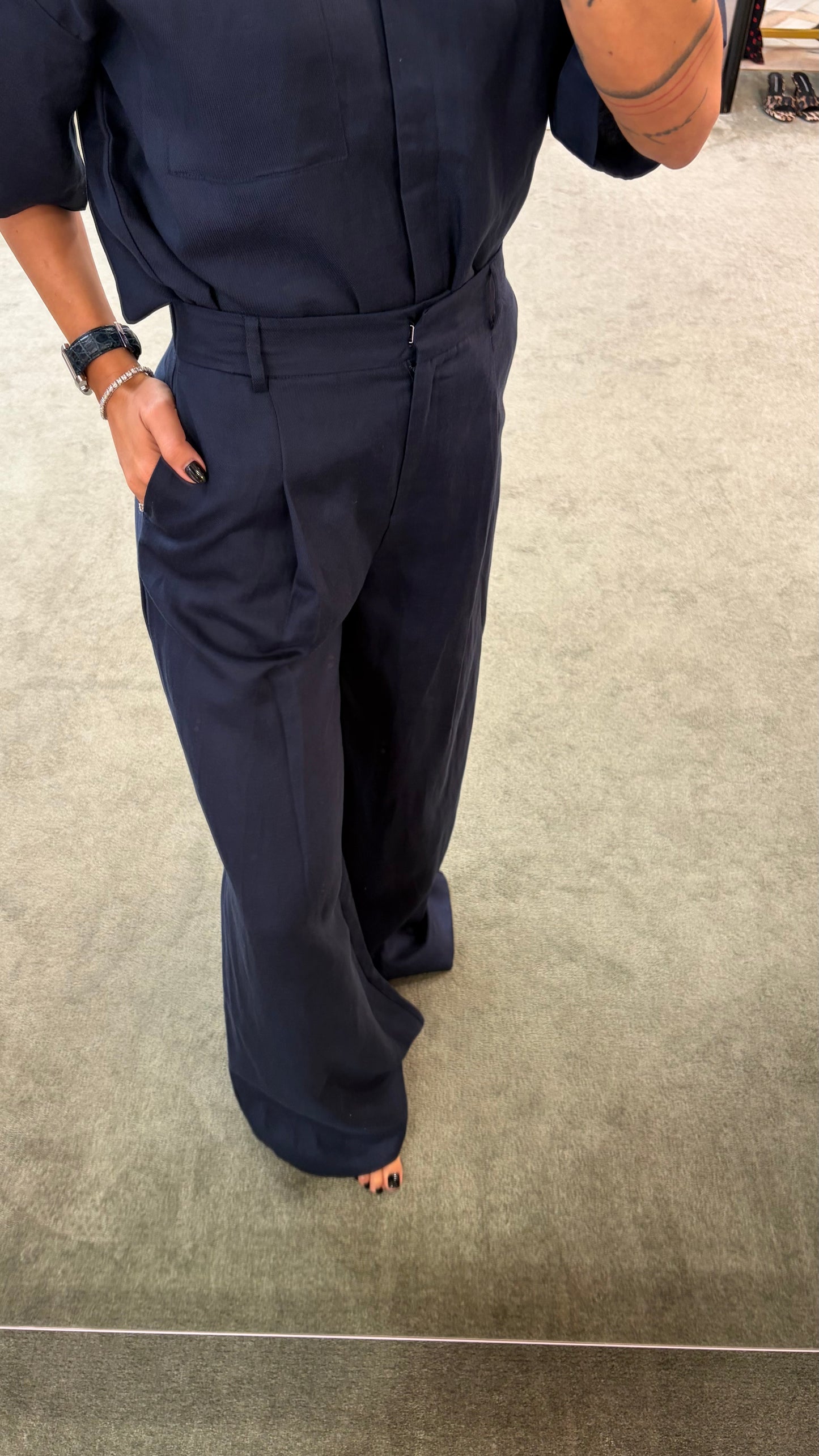 Pantaloni blu notte a palazzo con pences sl