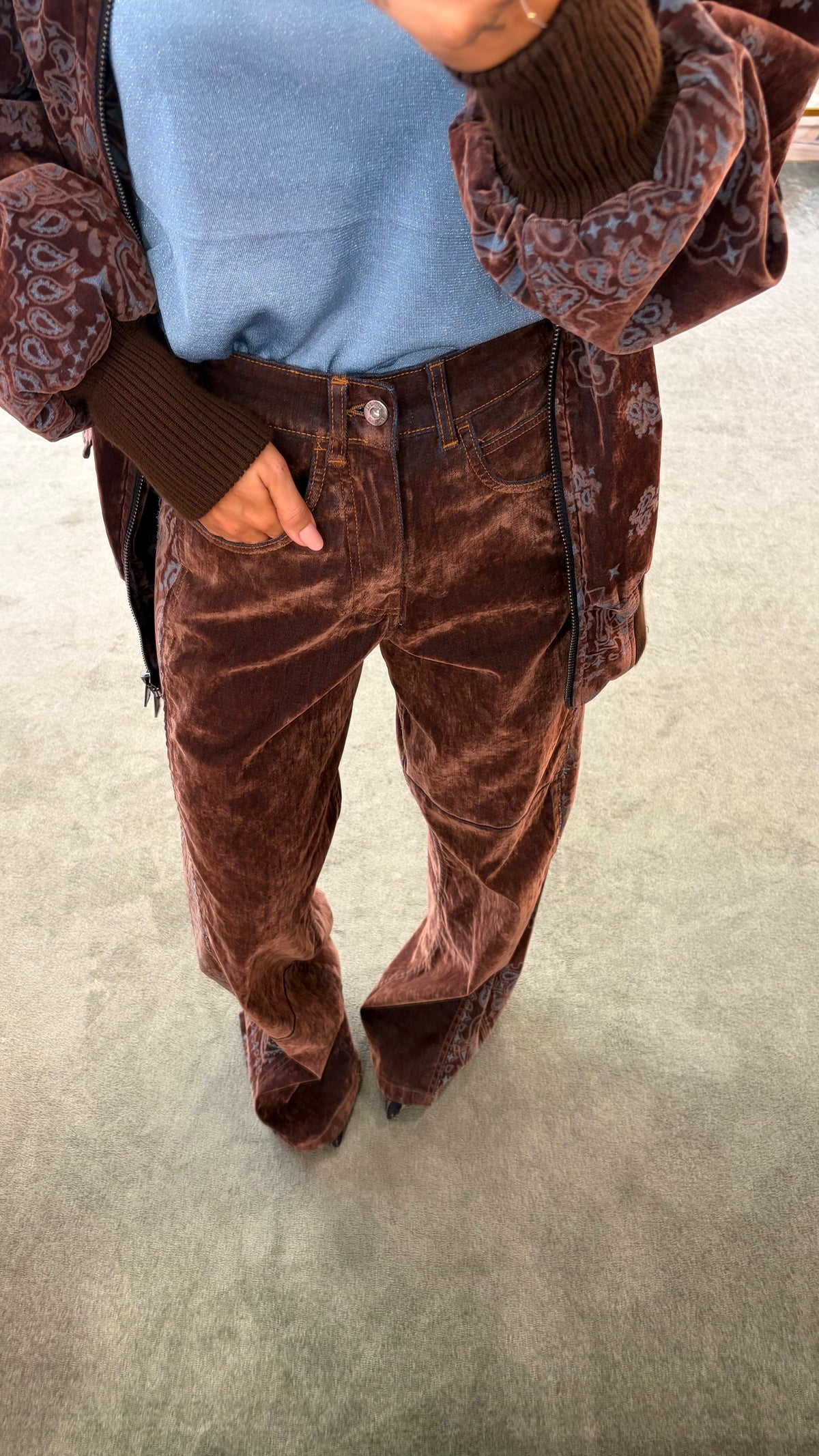 Pantaloni marroni wide in velluto con inserti bandana Don't@Me