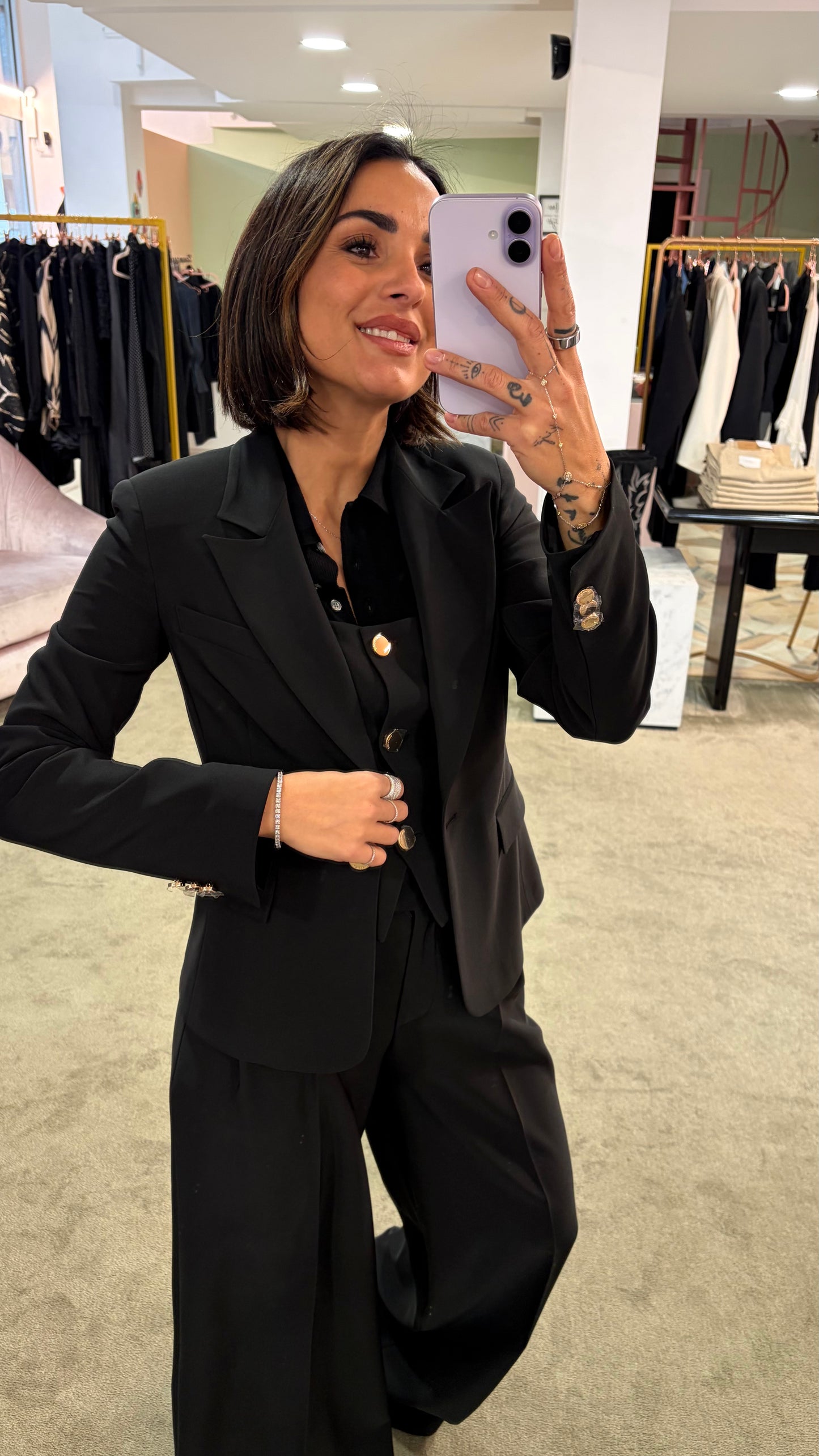 Blazer nero corto slim un bottone oro fr pe26