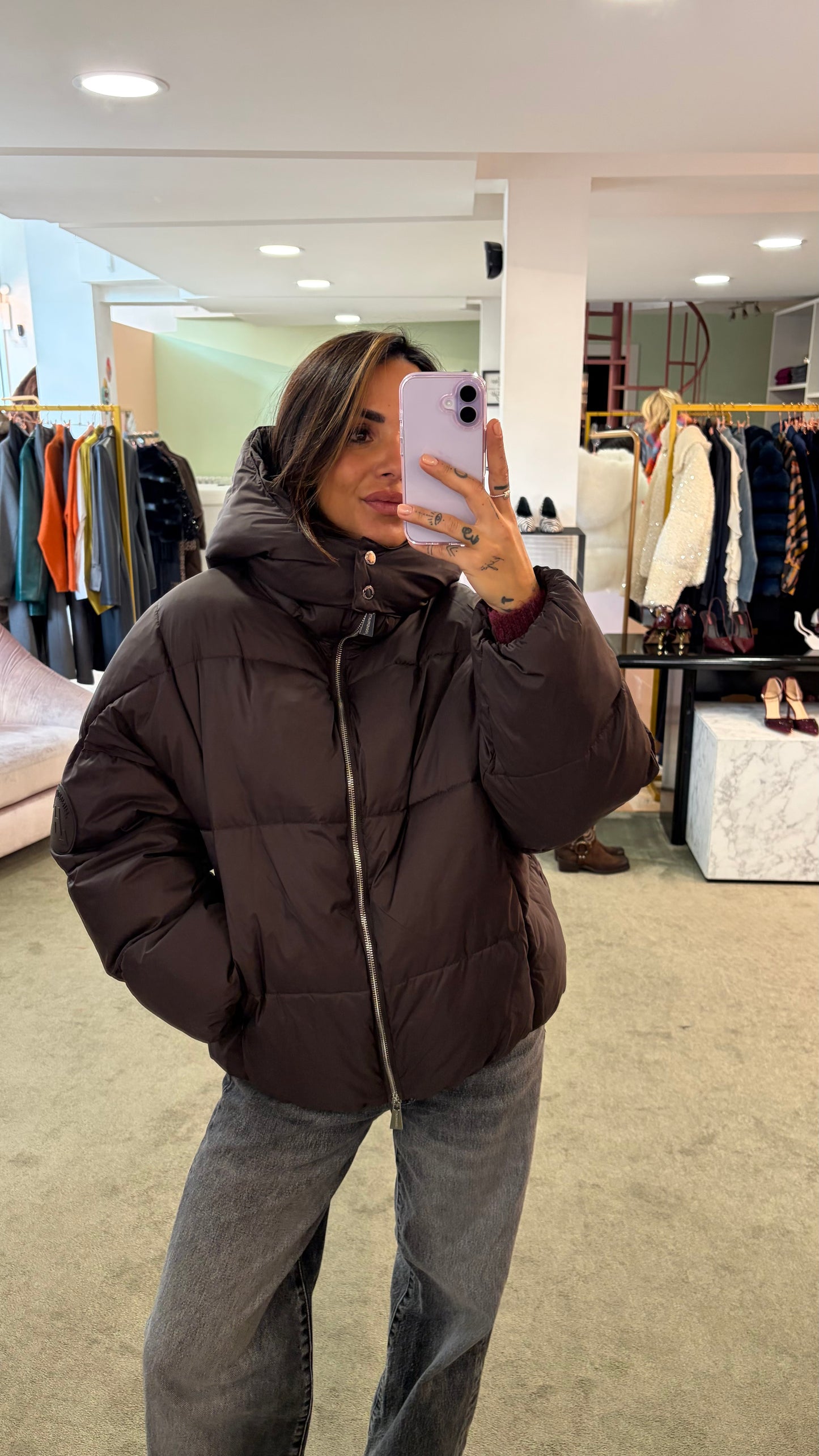 Piumino marrone testa di moro over con cappuccio Hinnominate