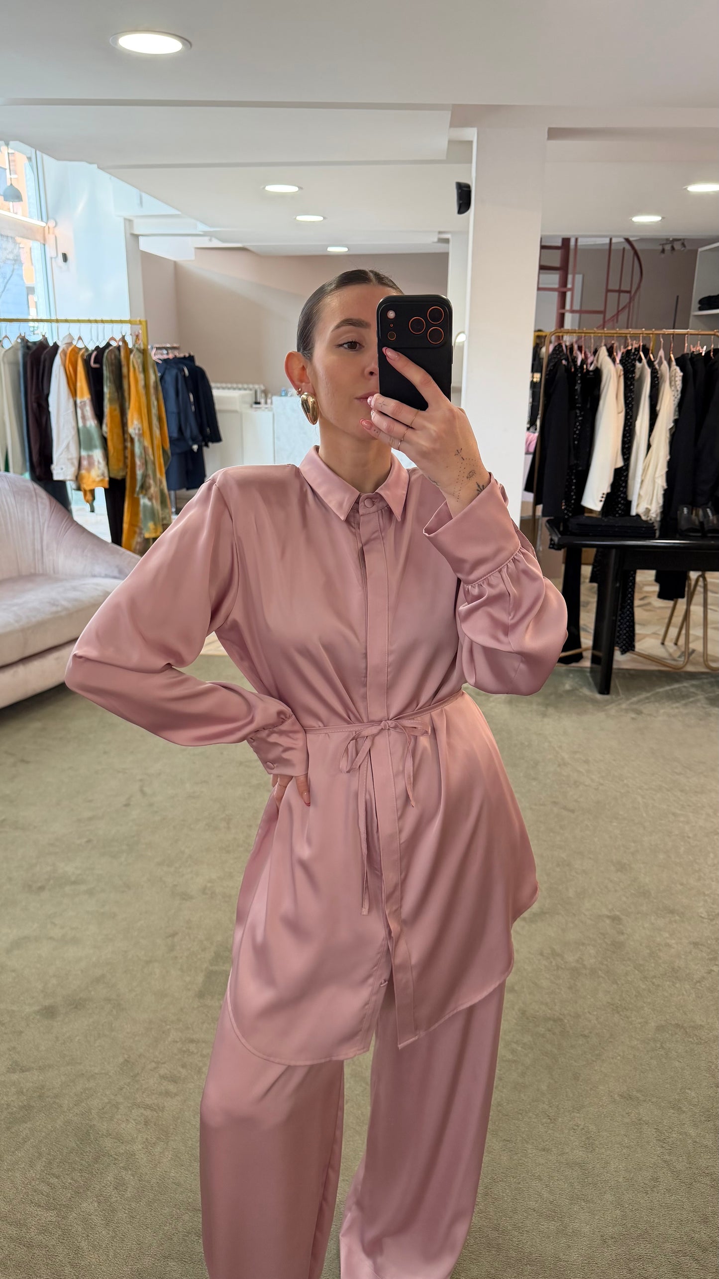 Camicia abito rosa in satin over ks