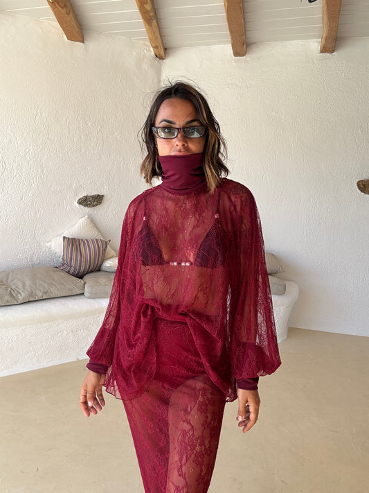Blusa lupetto bordeaux in pizzo ks