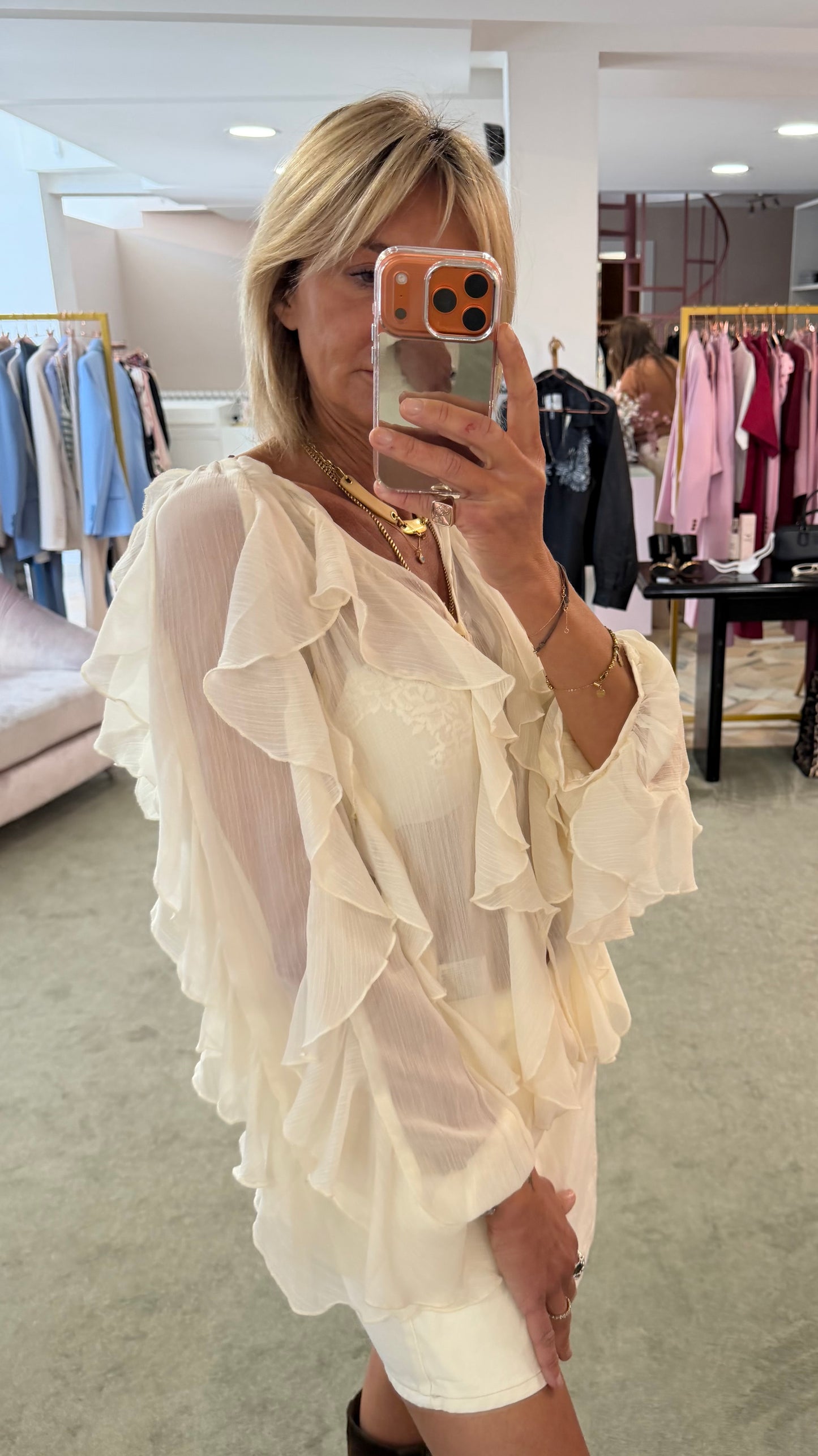 Camicia crema in crepe full volant gl