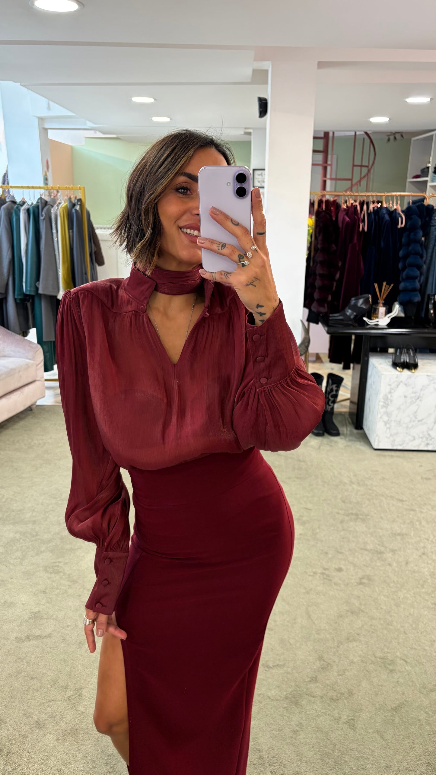 Camicia bordeaux satin con sciarpina Actualee