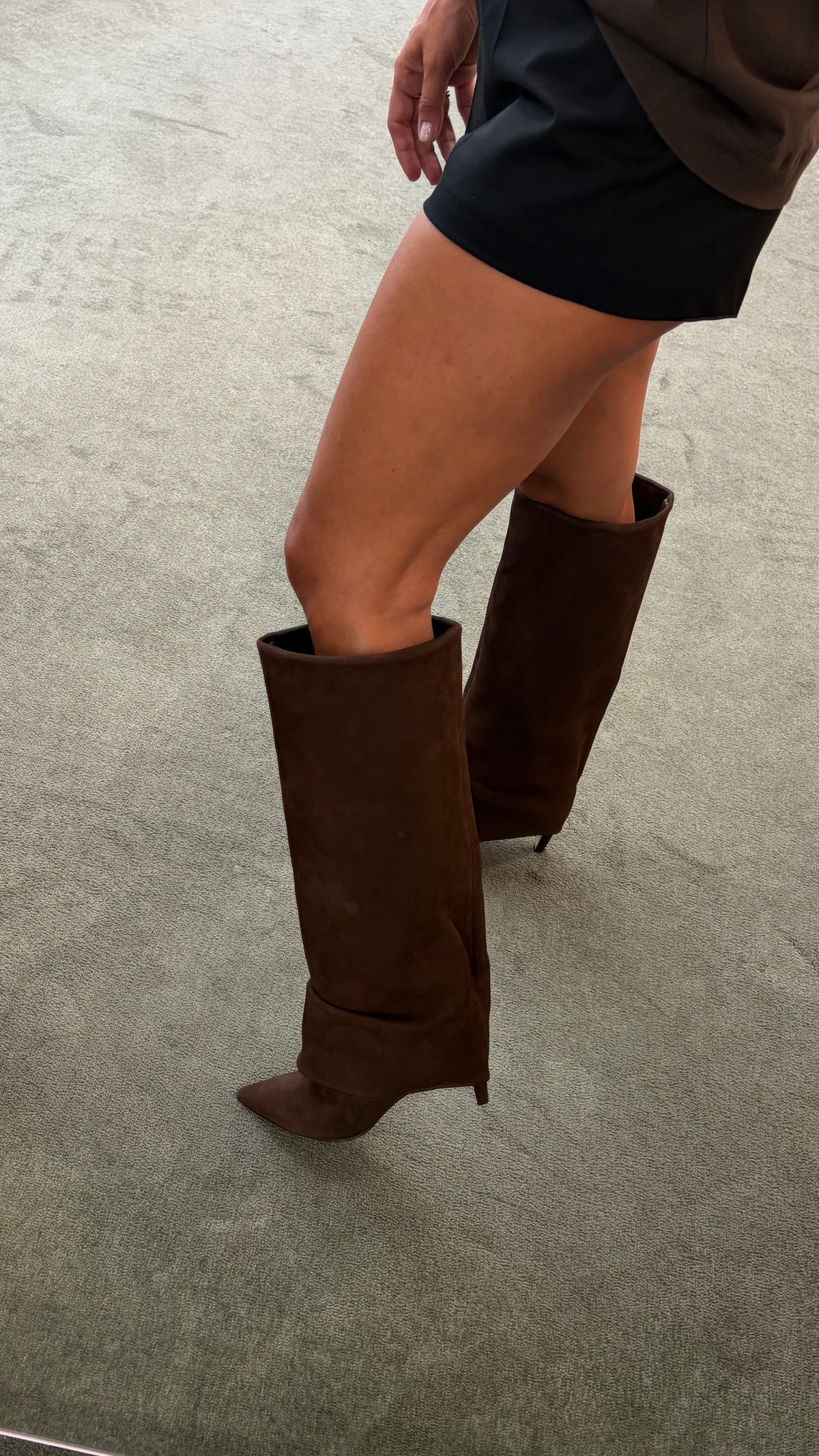 Stivale gambale alto marrone in pelle nabuk cr