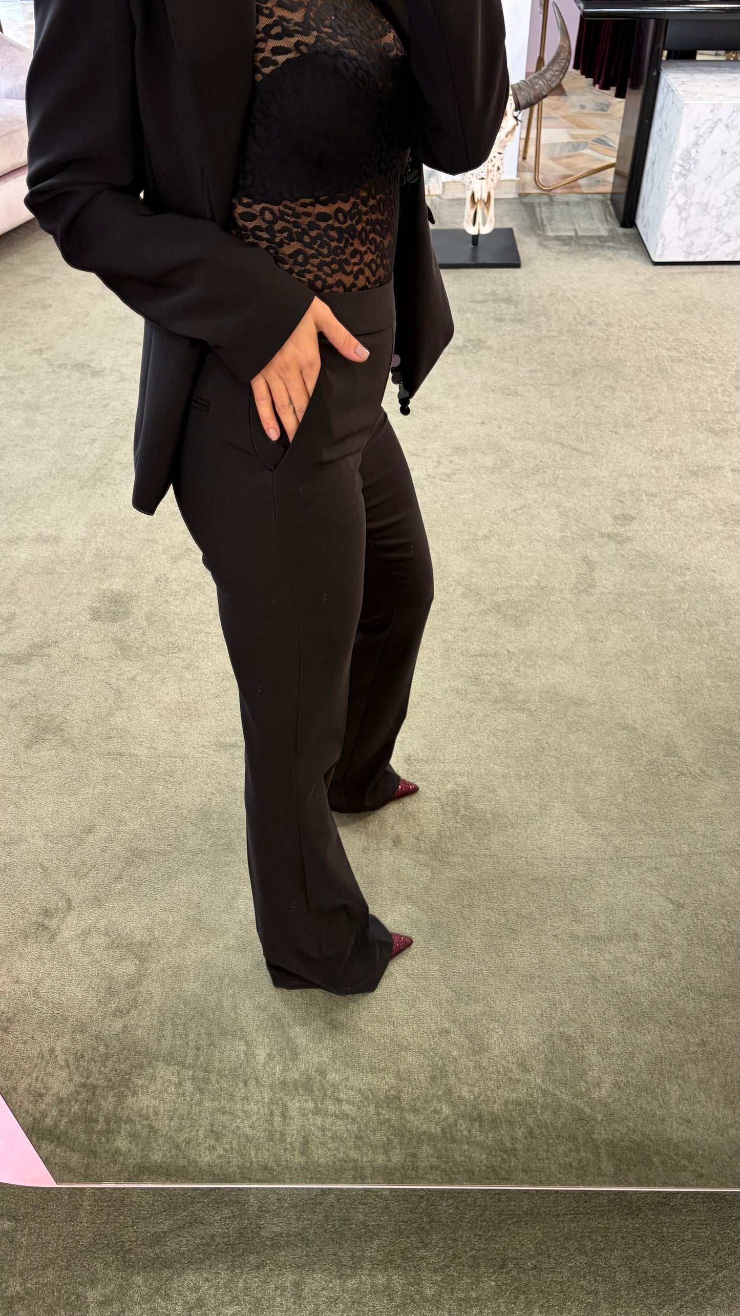 Pantaloni neri zampa fr