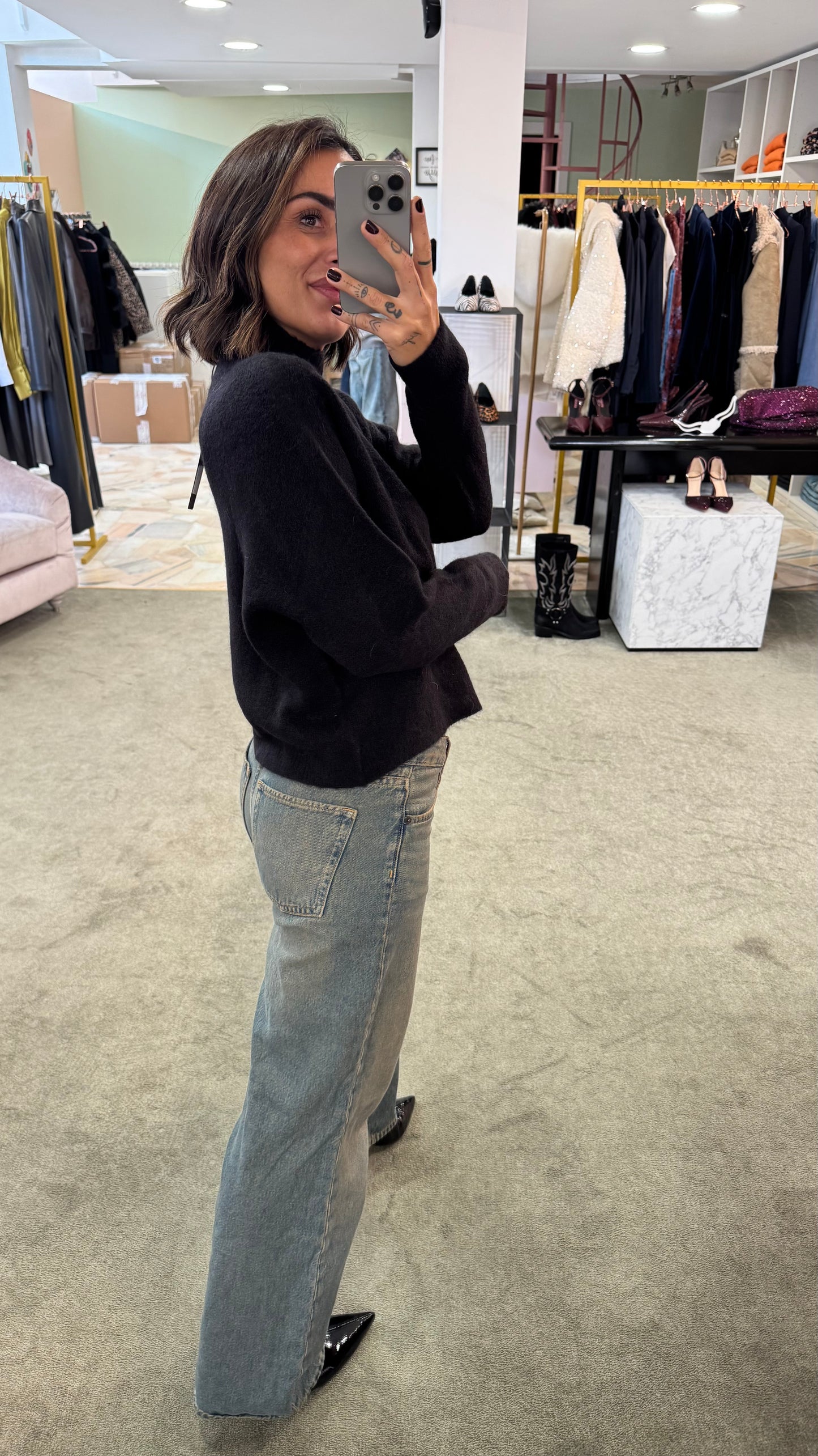 Maglione lupetto nero lh