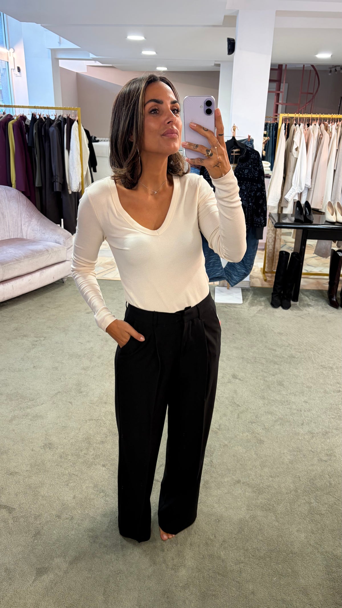 Pantaloni neri ellis con pences wide leg jx
