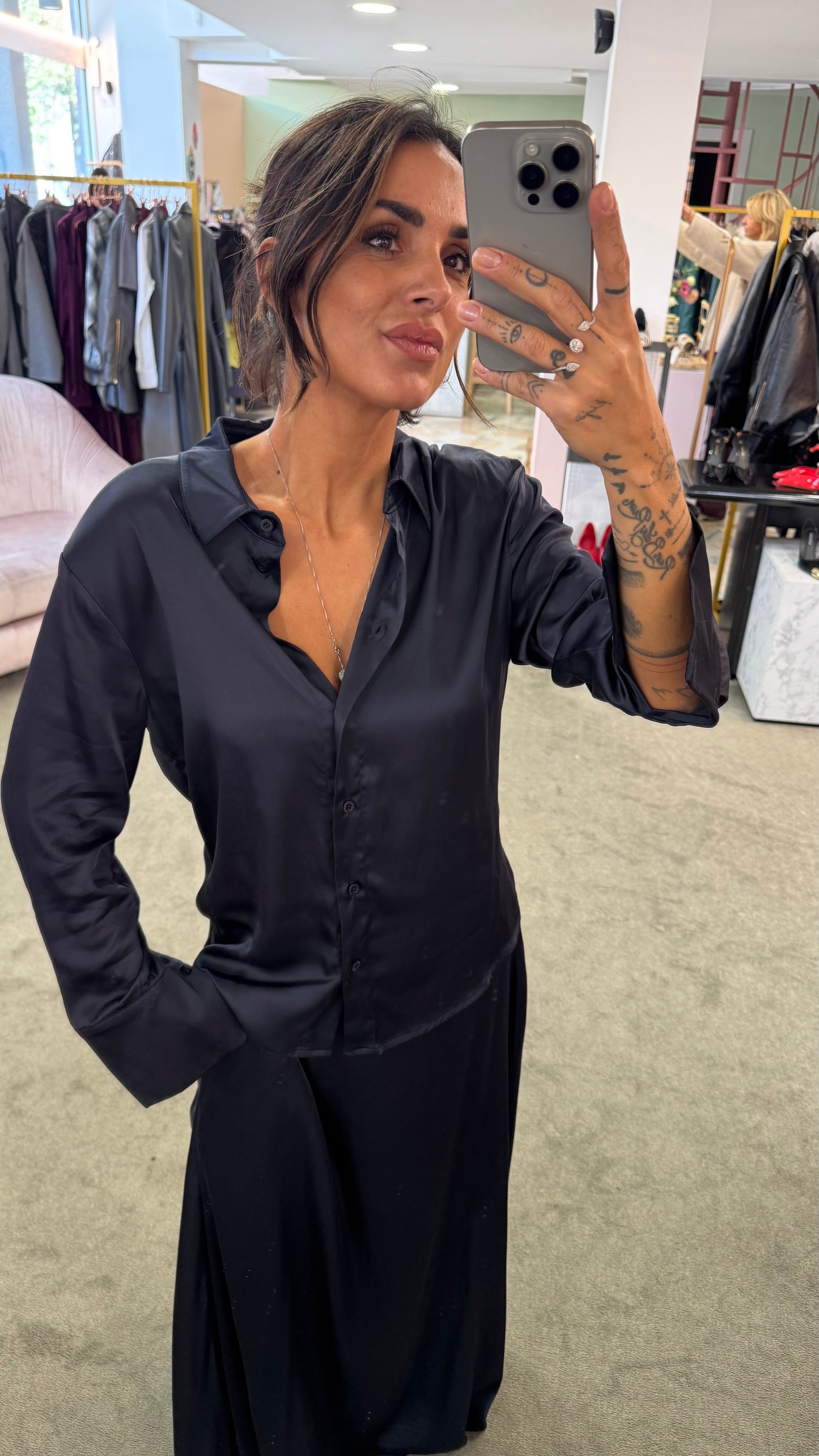 Camicia blu notte effetto satin ay