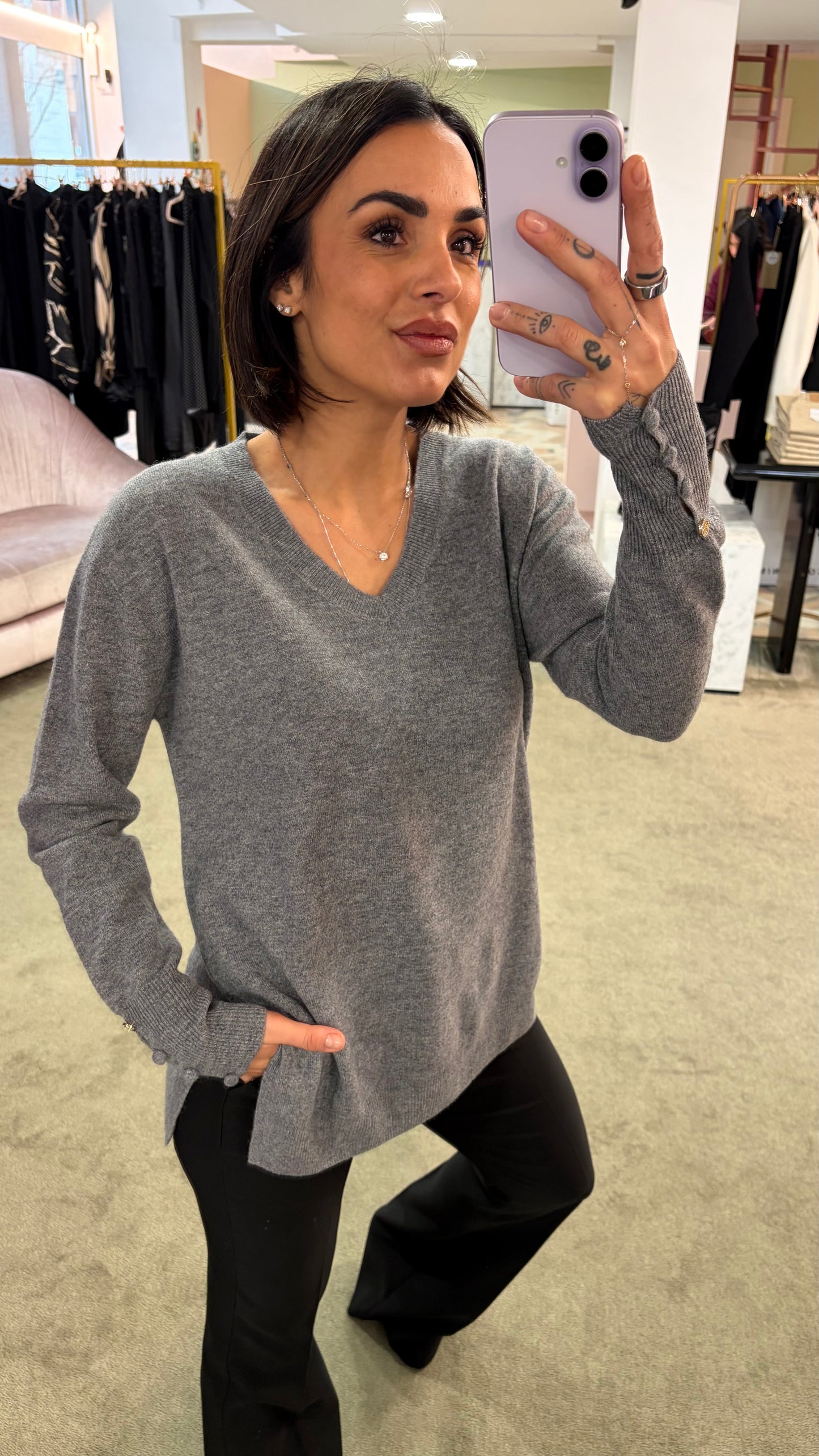 Maglione scollo a v grigio con spacchi laterali fr