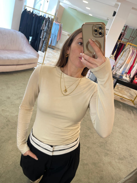 Maglia beige pietra con arricciatura sottogiacca manica lunga
