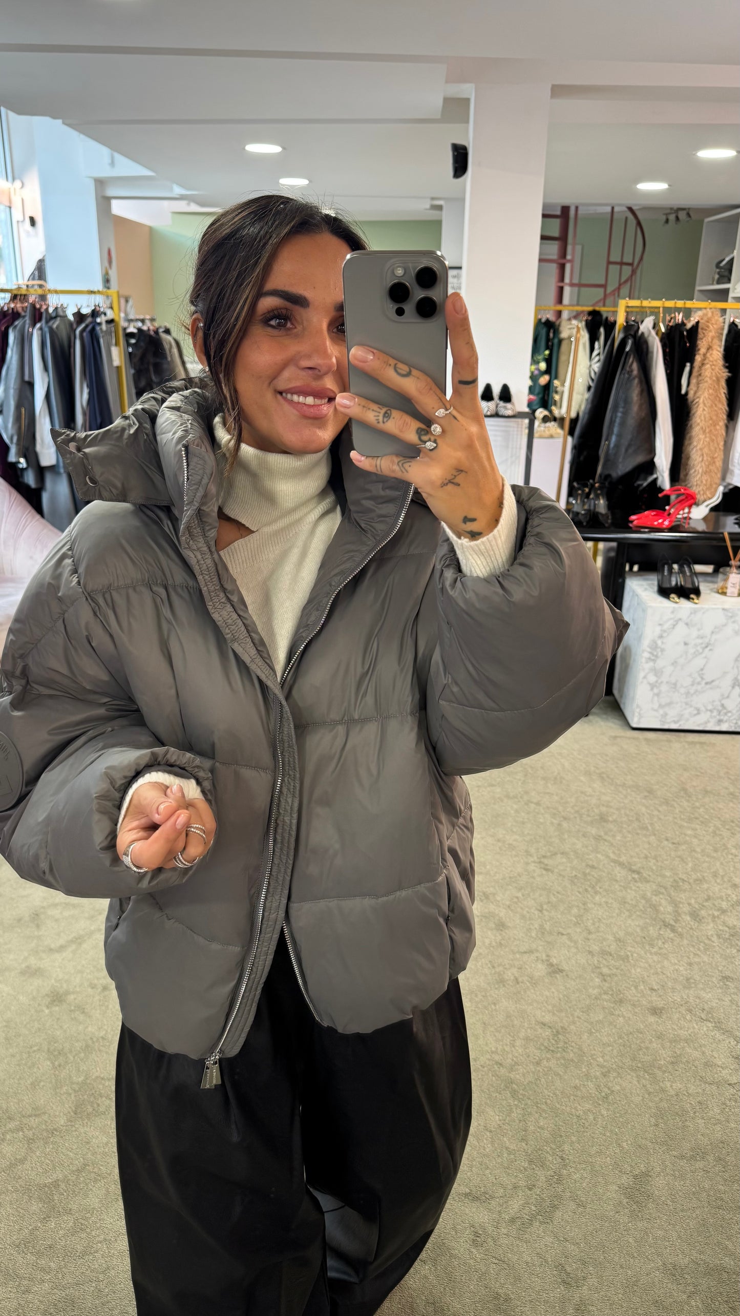 Piumino grigio over con cappuccio Hinnominate