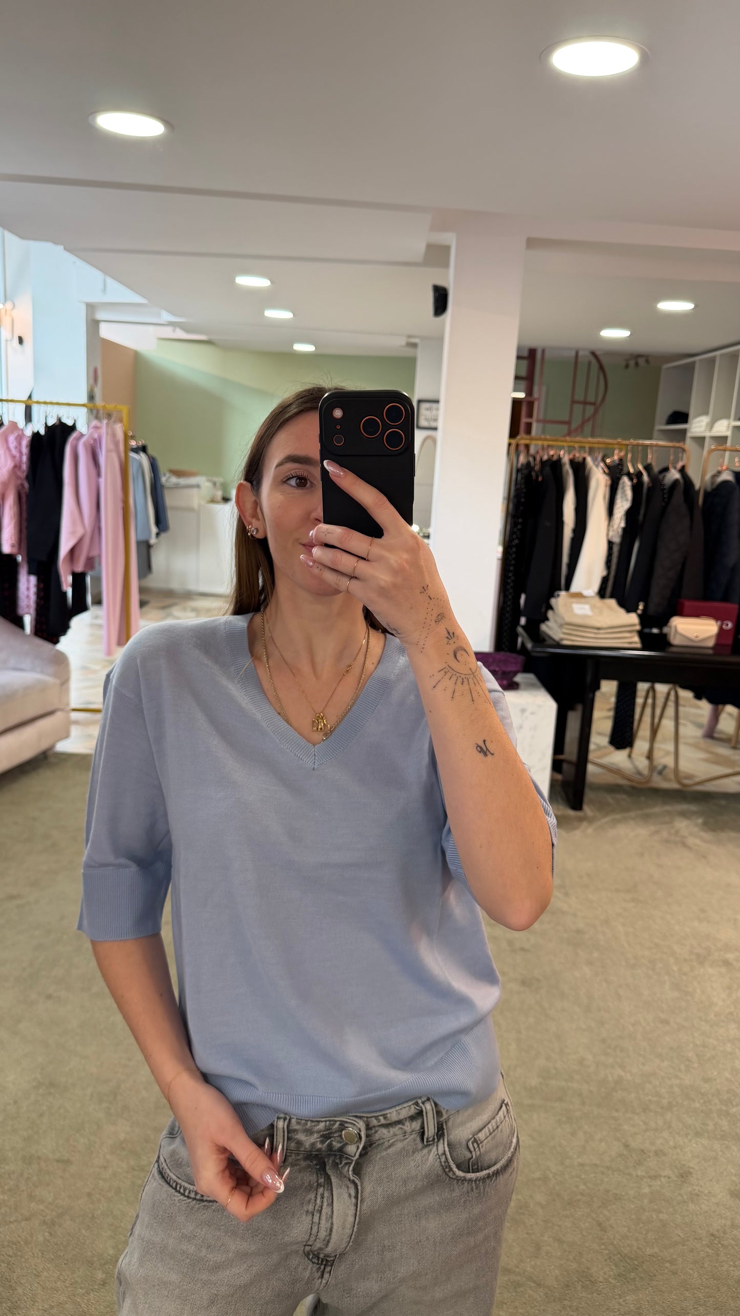 Maglione azzurro scollo a v mezza manica in lana sl