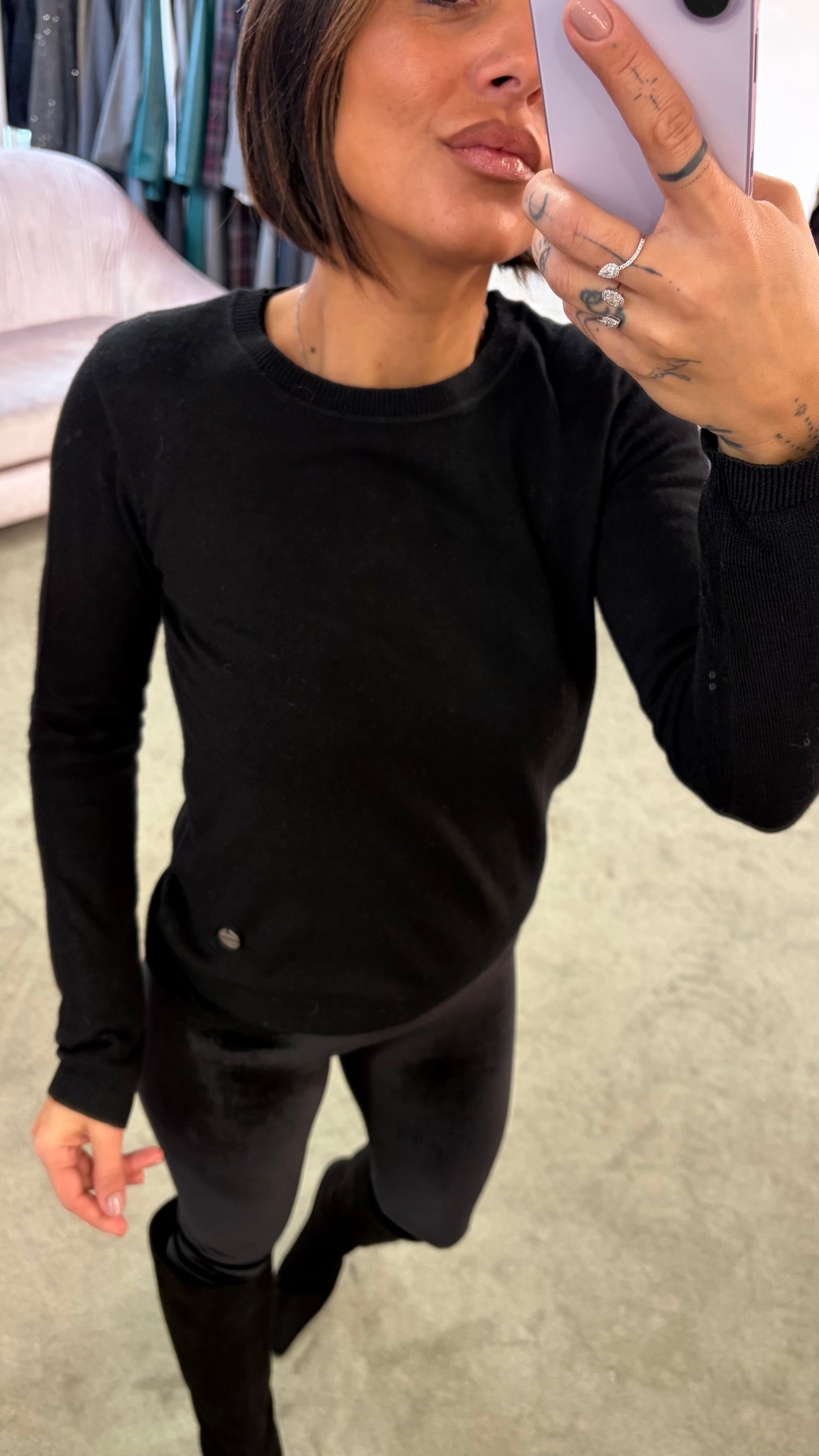 Maglione girocollo nero in angora tk