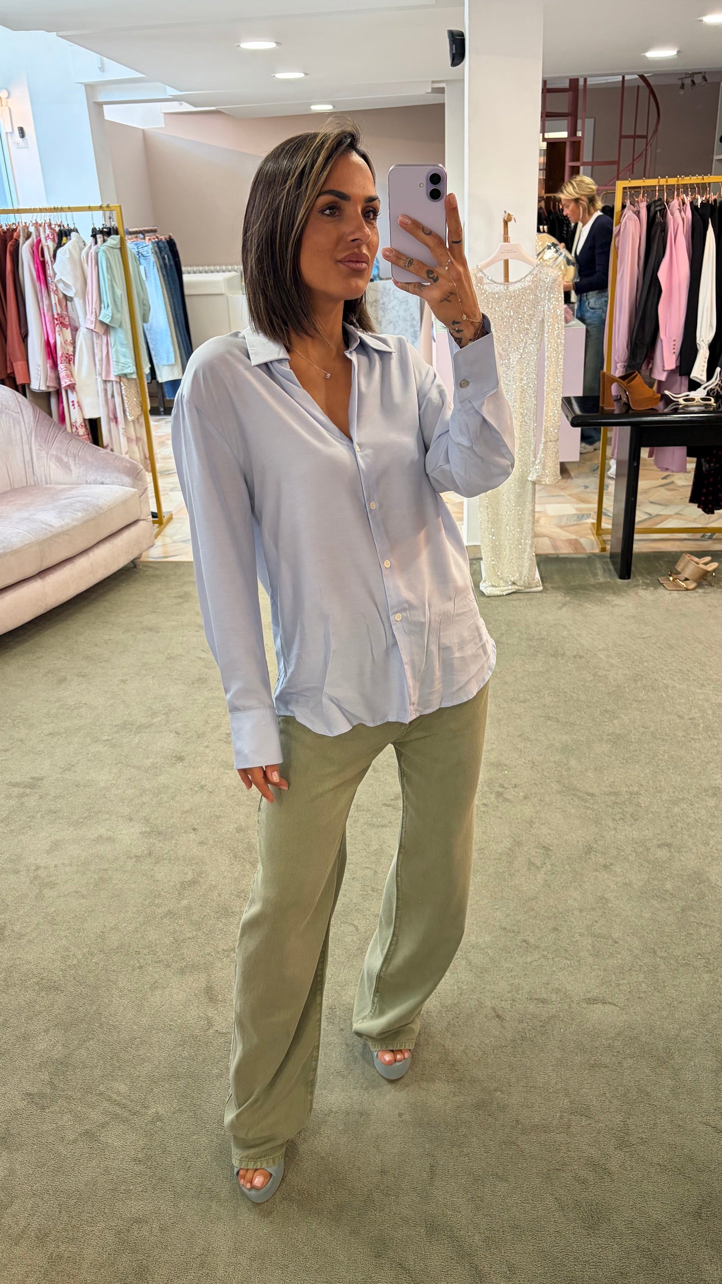 Camicia azzurra scollo a v gld