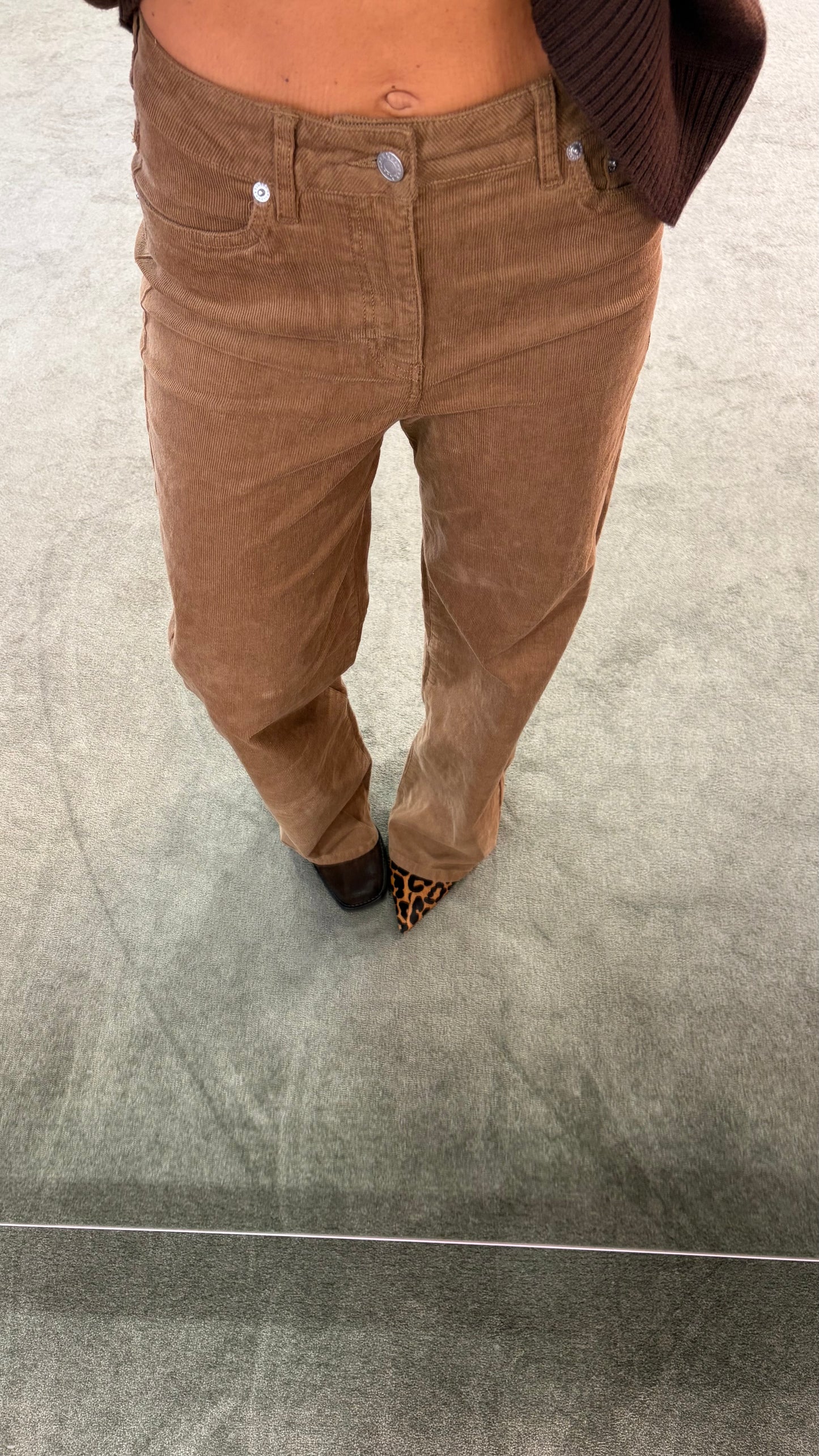 Pantaloni cammello a costine in velluto jx