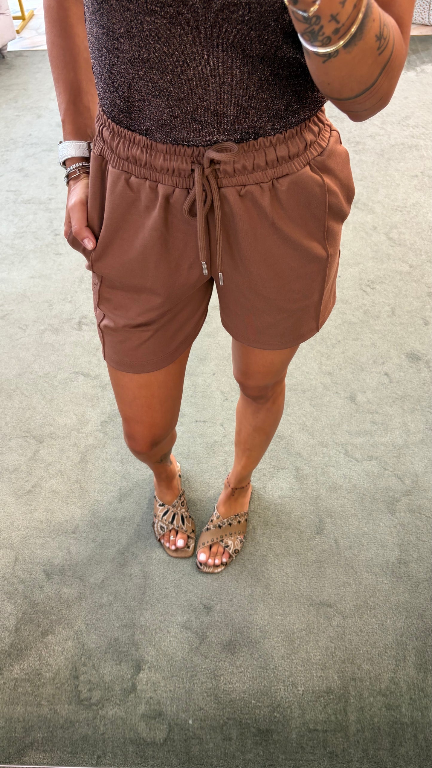 Shorts tabacco in viscosa Hinnominate