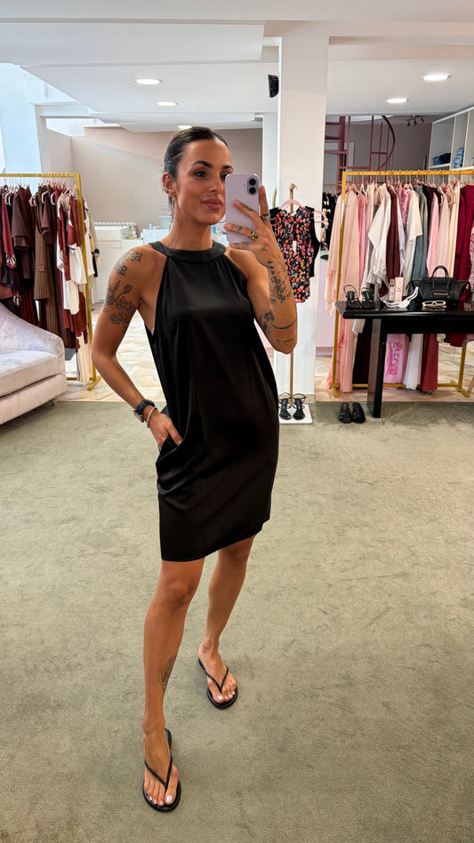 Abito corto nero scollo all'americana in satin ay