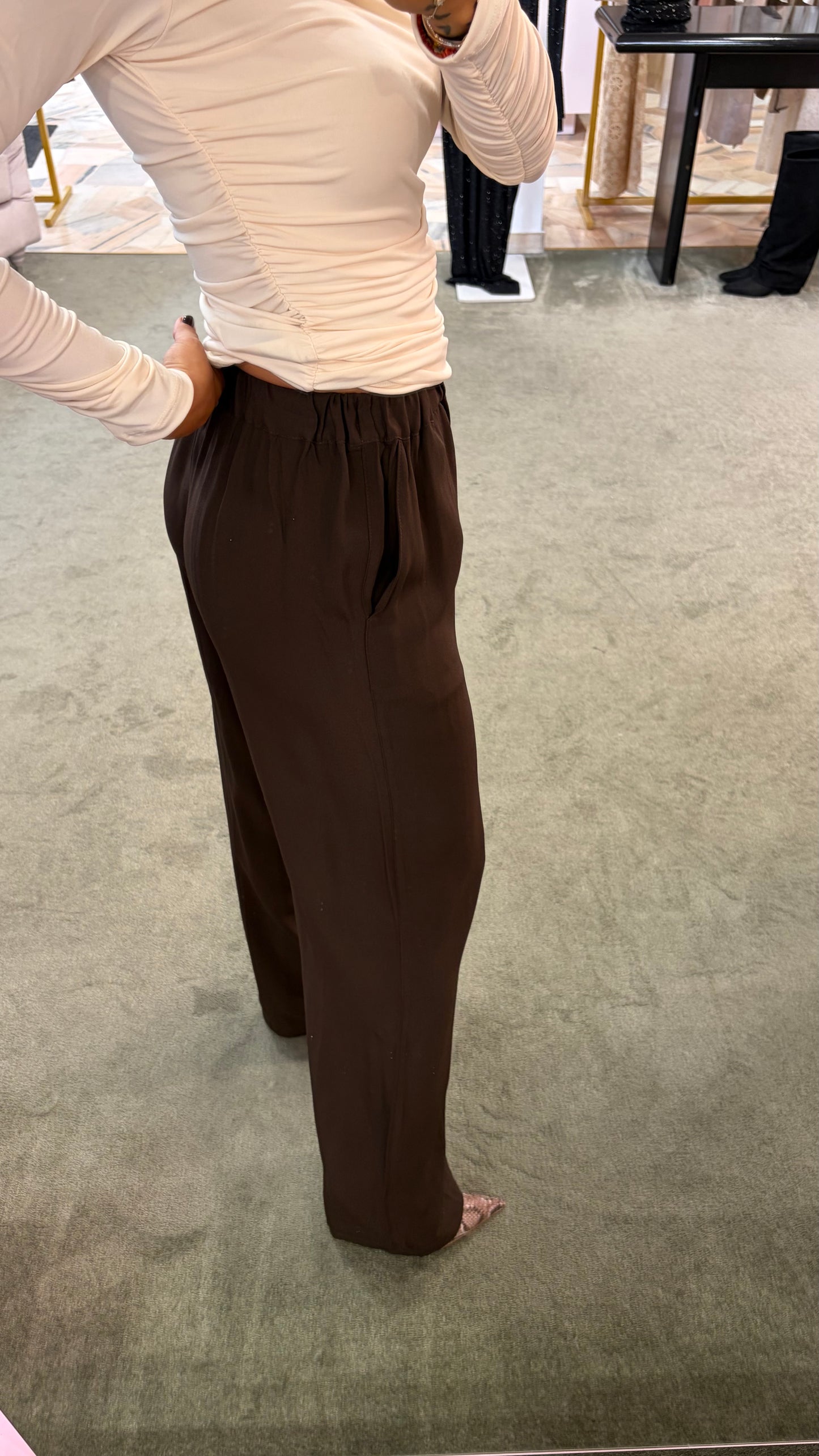 Pantaloni office marroni con elastico in vita sl