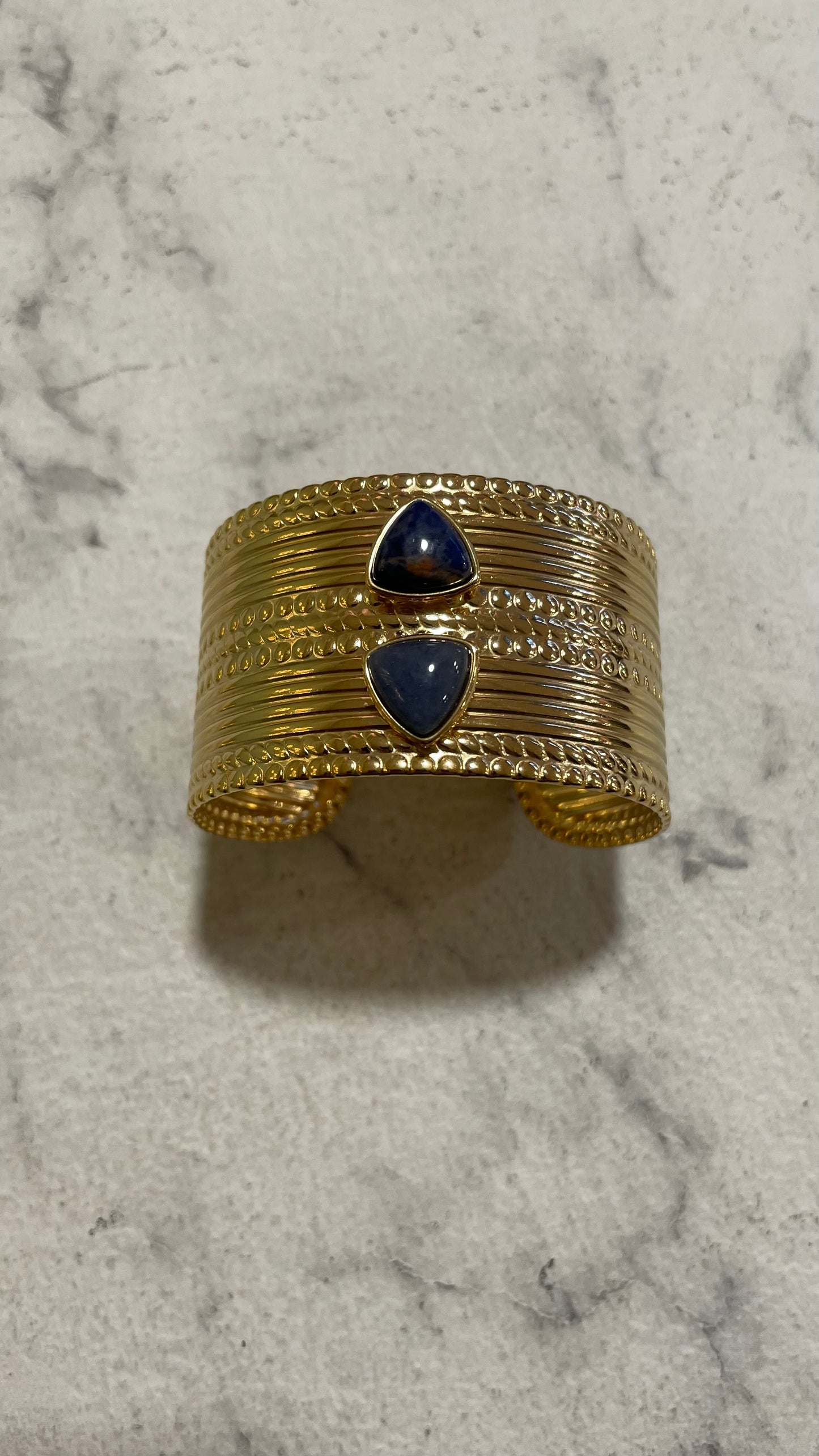 Bracciale oro con pietre blu