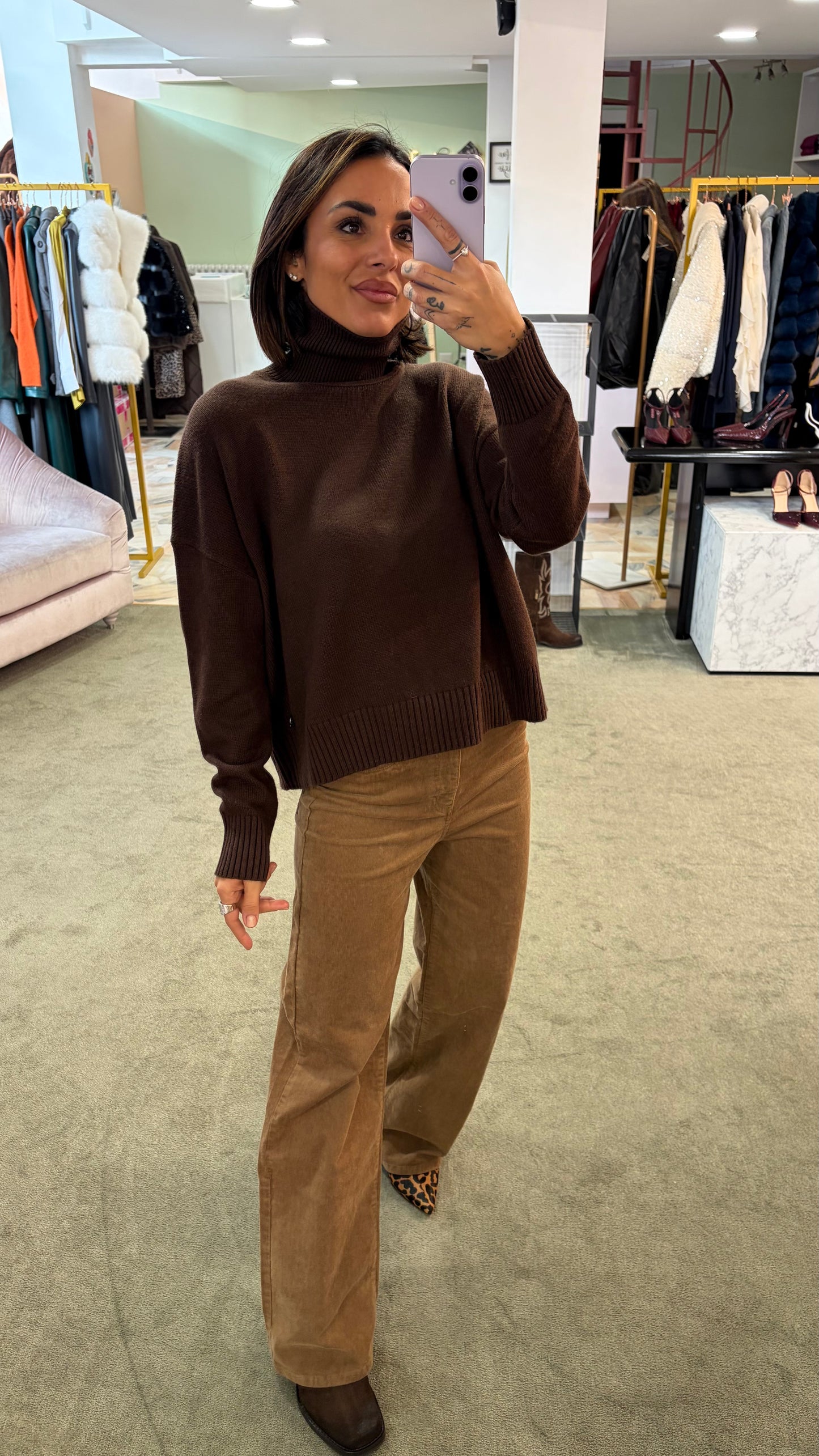 Pantaloni cammello a costine in velluto jx