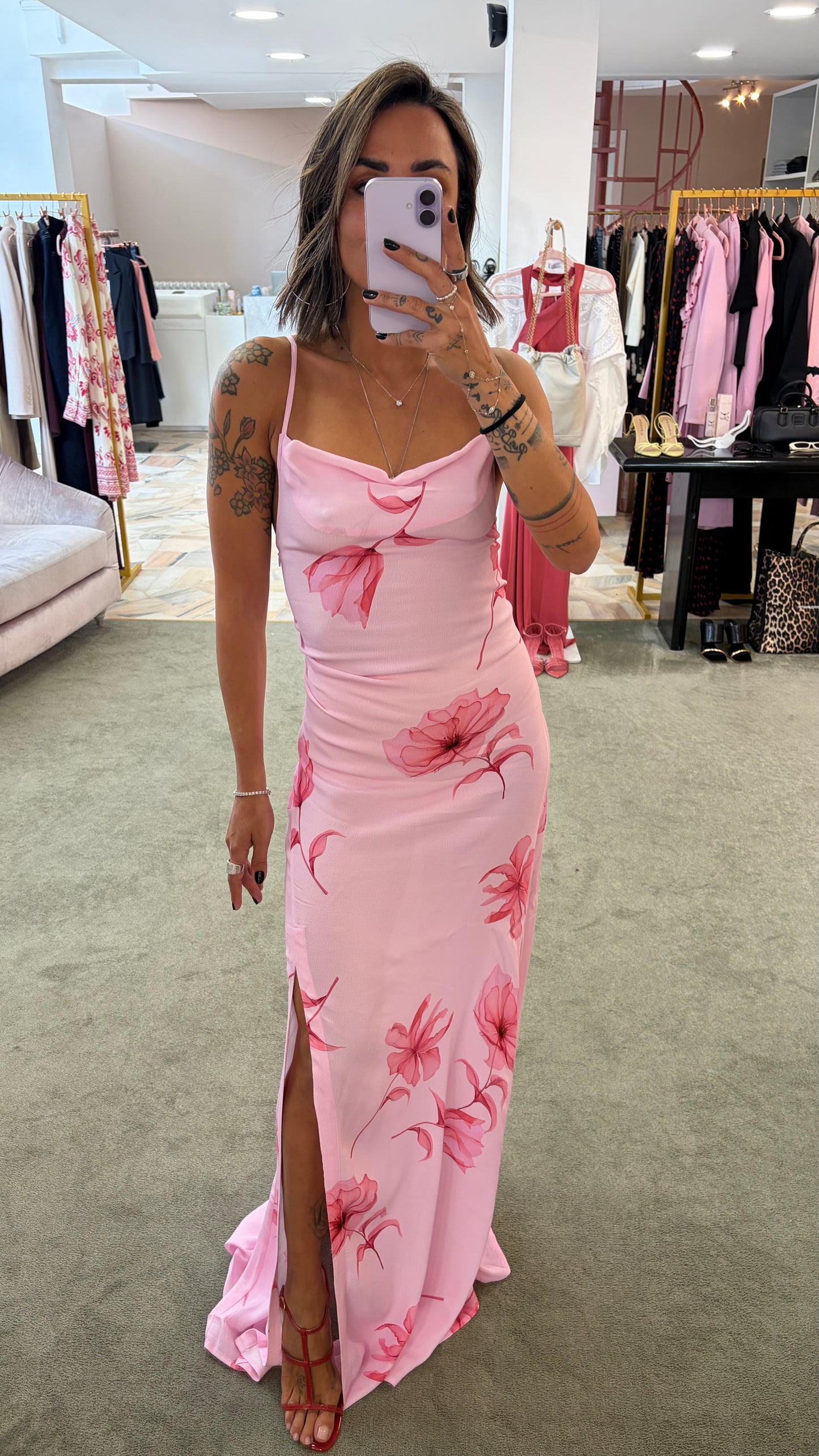 Abito kelly lungo MAR DE MARGARITAS rosa con fiori fucsia