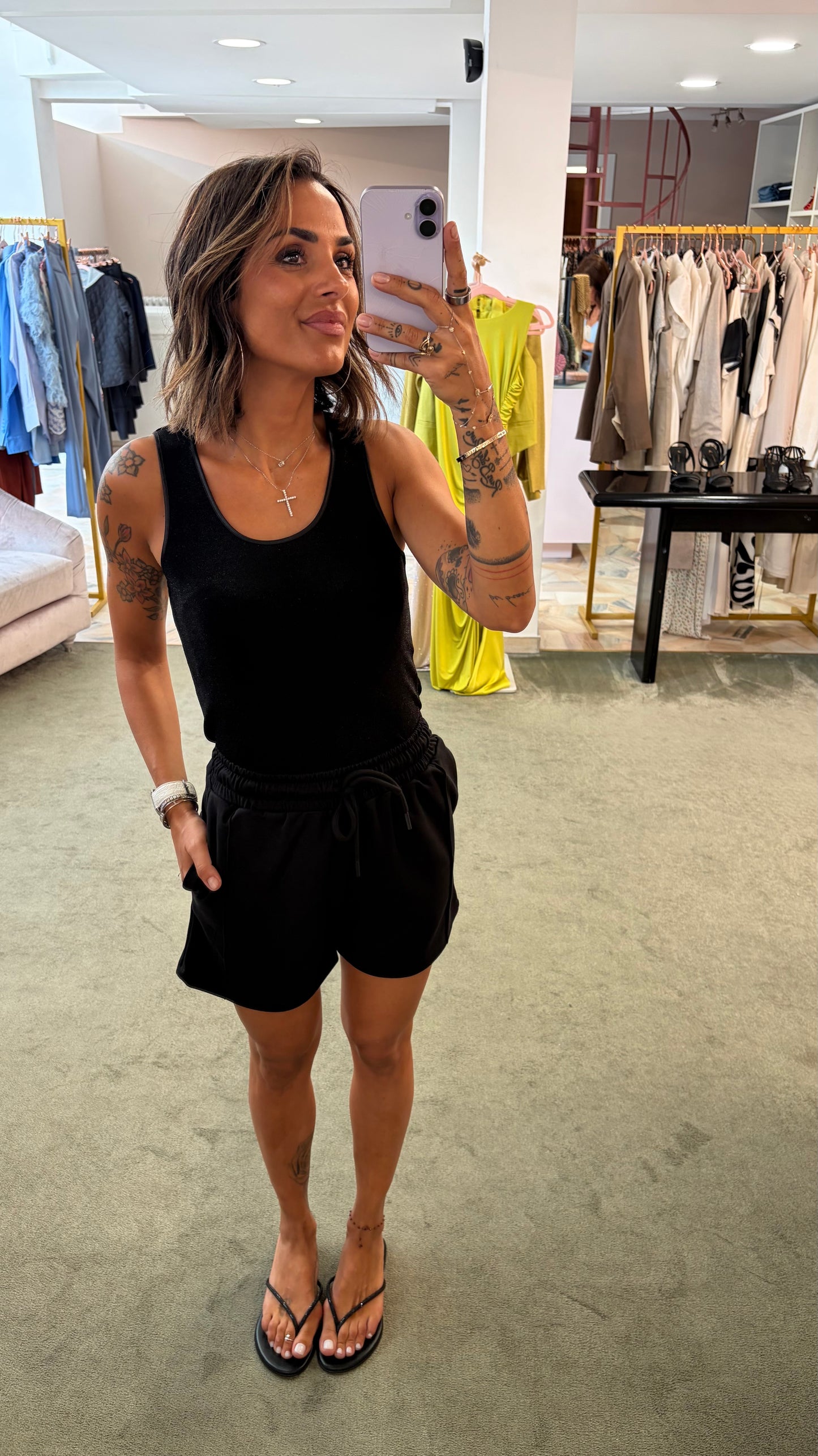 Shorts nero in viscosa Hinnominate