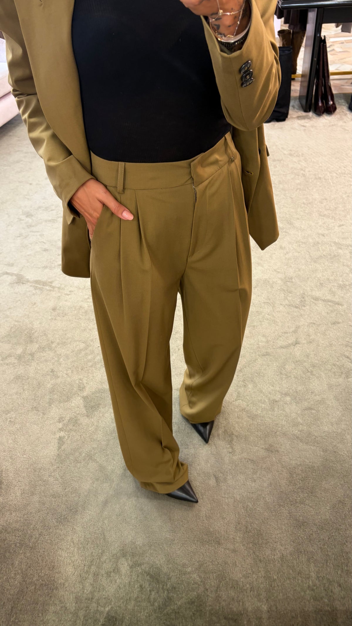 Pantaloni verdi oliva wide leg Actualee
