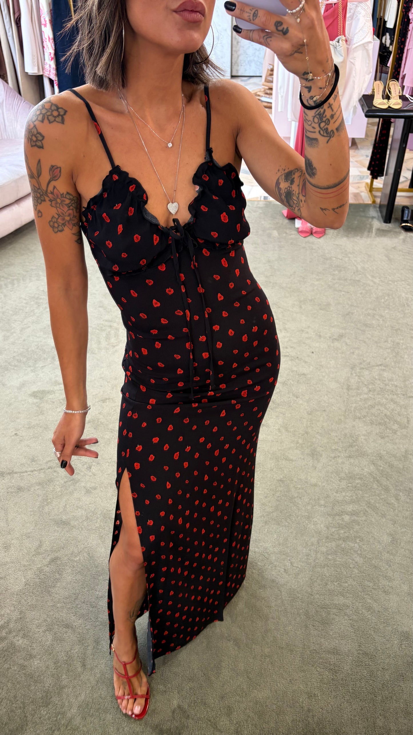 Abito riley lungo MAR DE MARGARITAS nero con rose