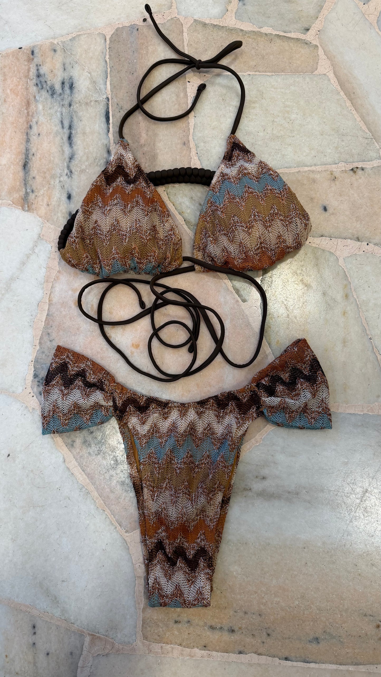 Bikini triangolo simil missoni caramel Me Fui