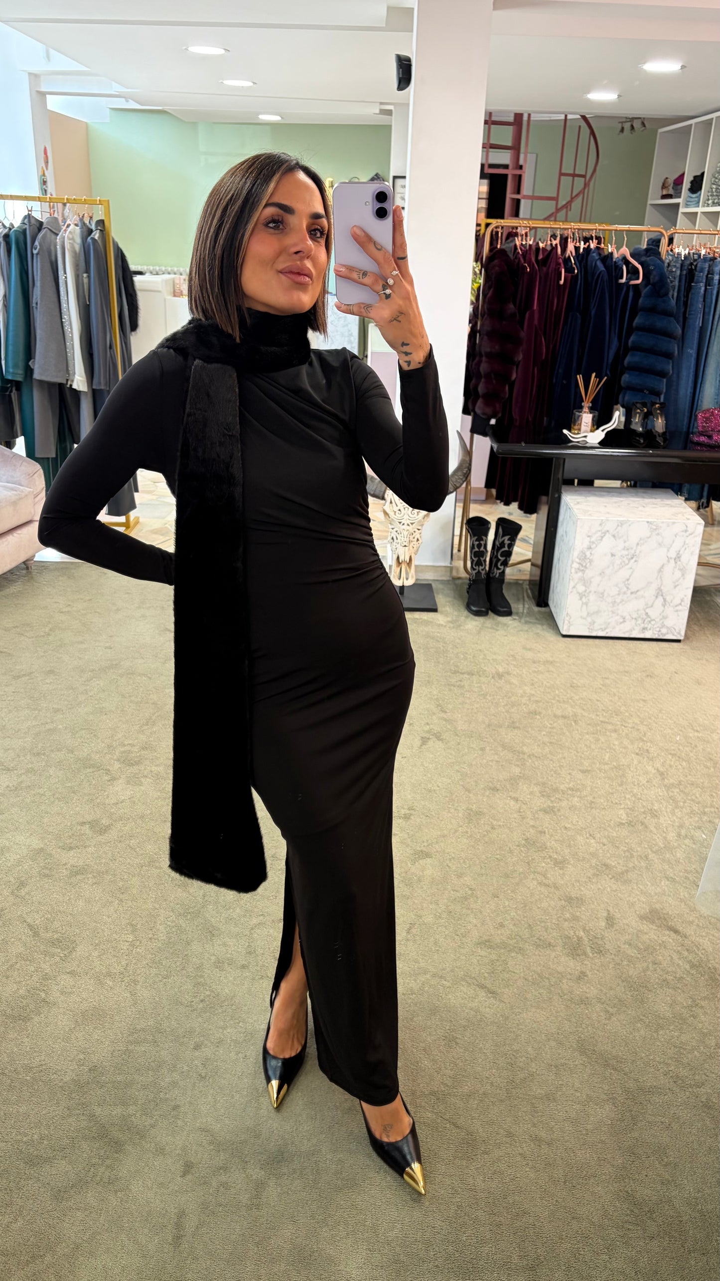 Abito lupetto tubino nero con arricciature gl