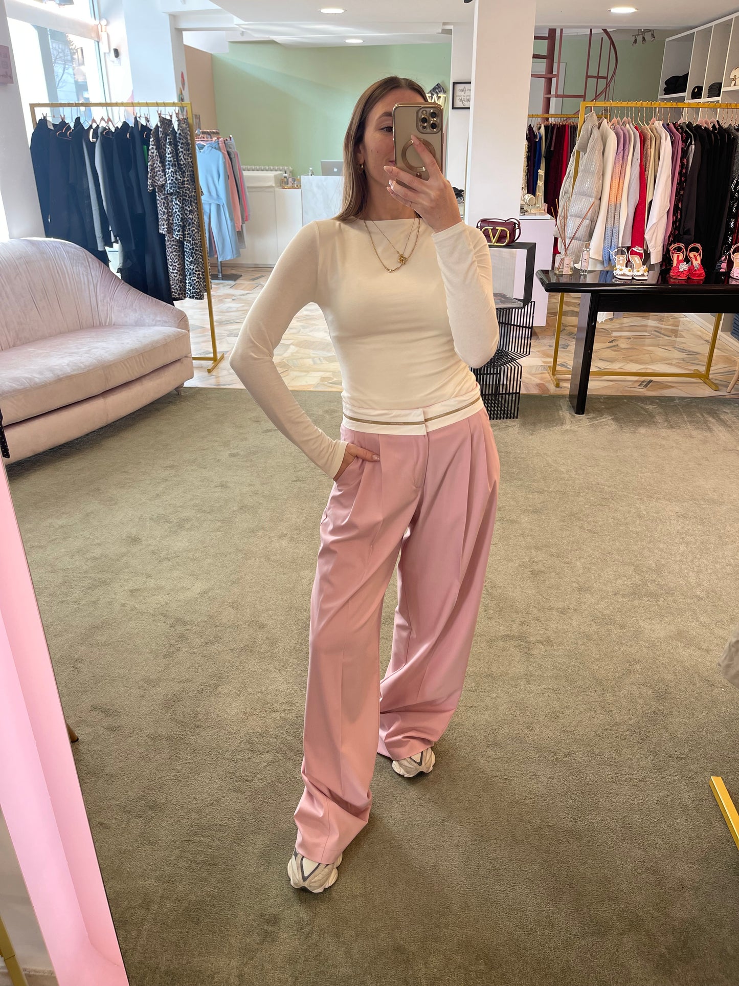 Pantaloni rosa wide leg con risvolto hinnominate