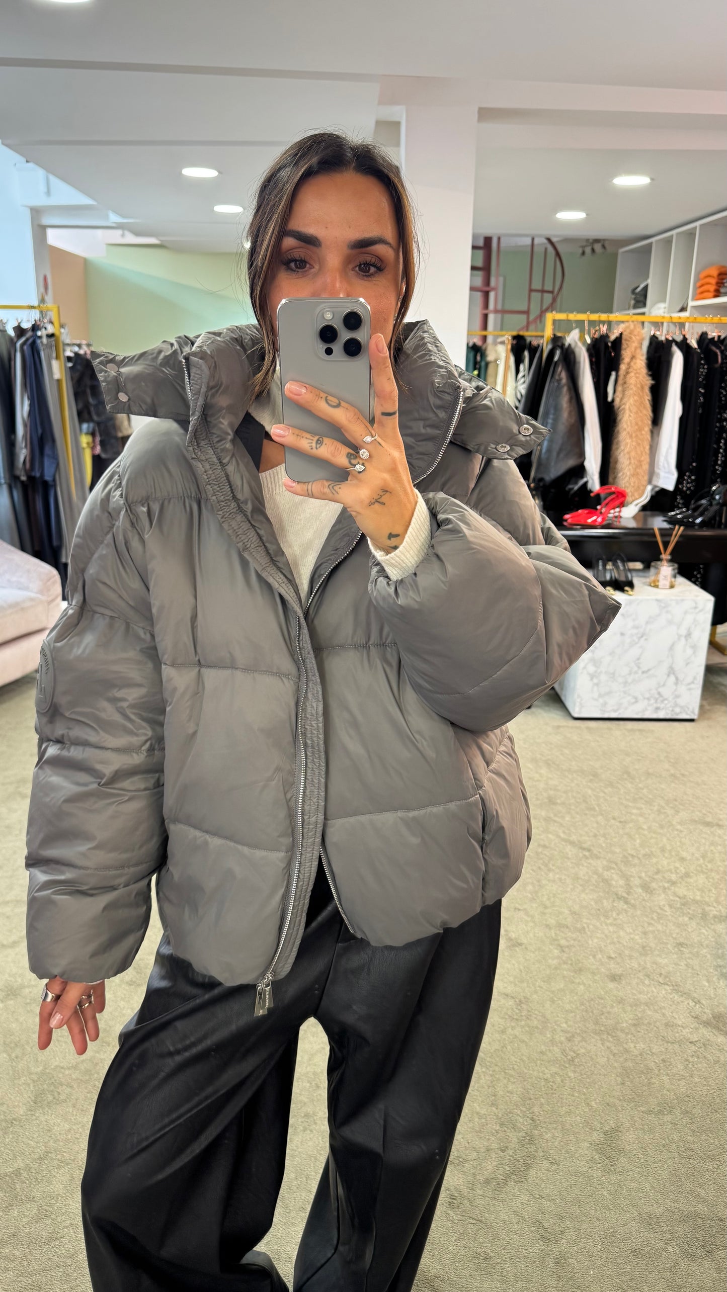 Piumino grigio over con cappuccio Hinnominate