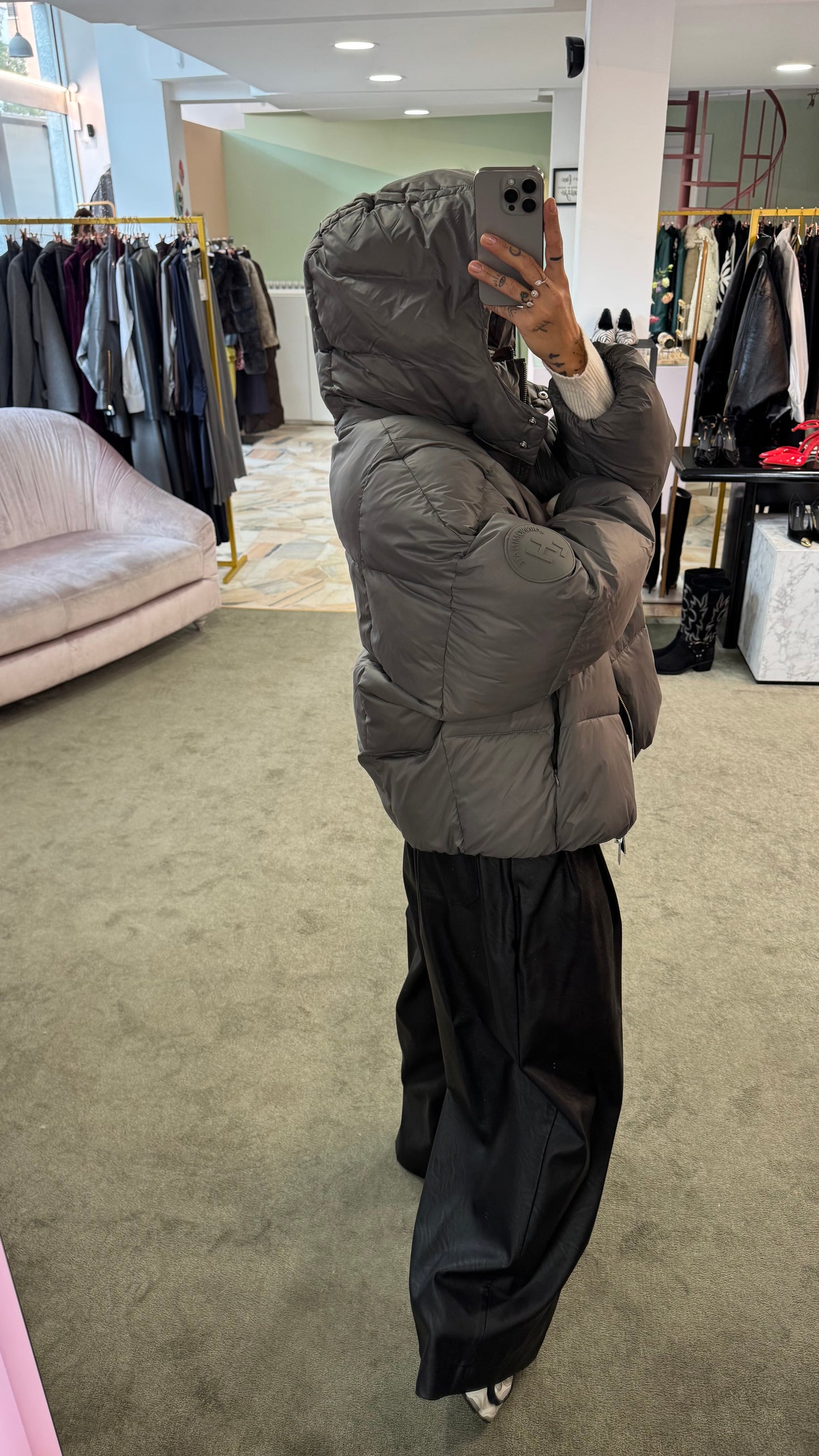 Piumino grigio over con cappuccio Hinnominate