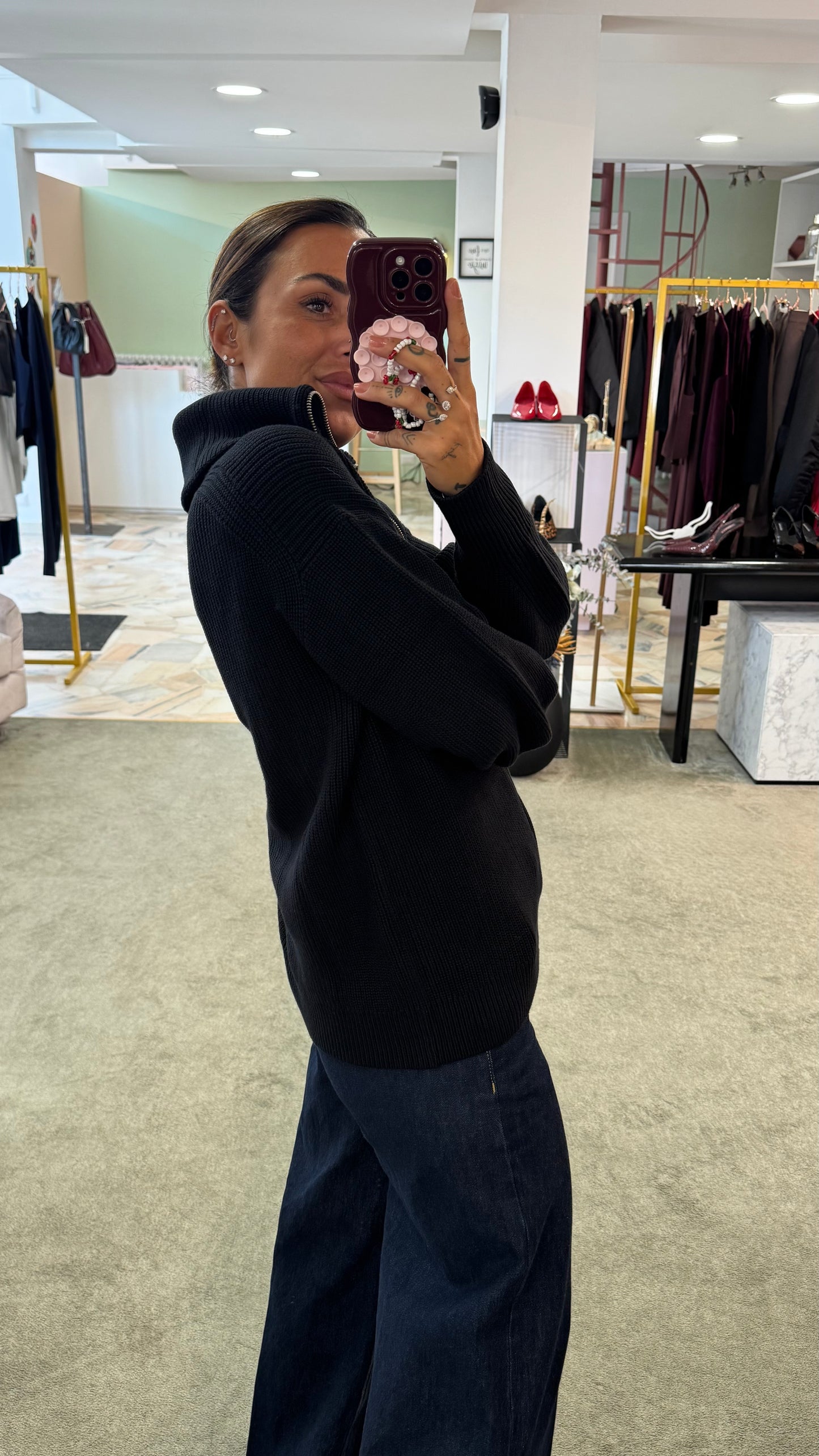 Maglione nero con zip a costine jx