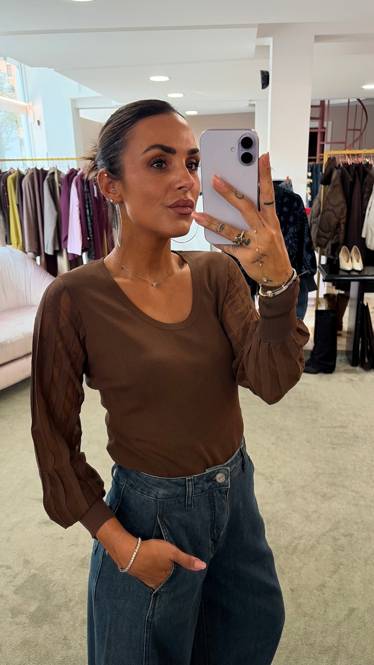 Maglia marrone girocollo maniche lunghe a righe fr