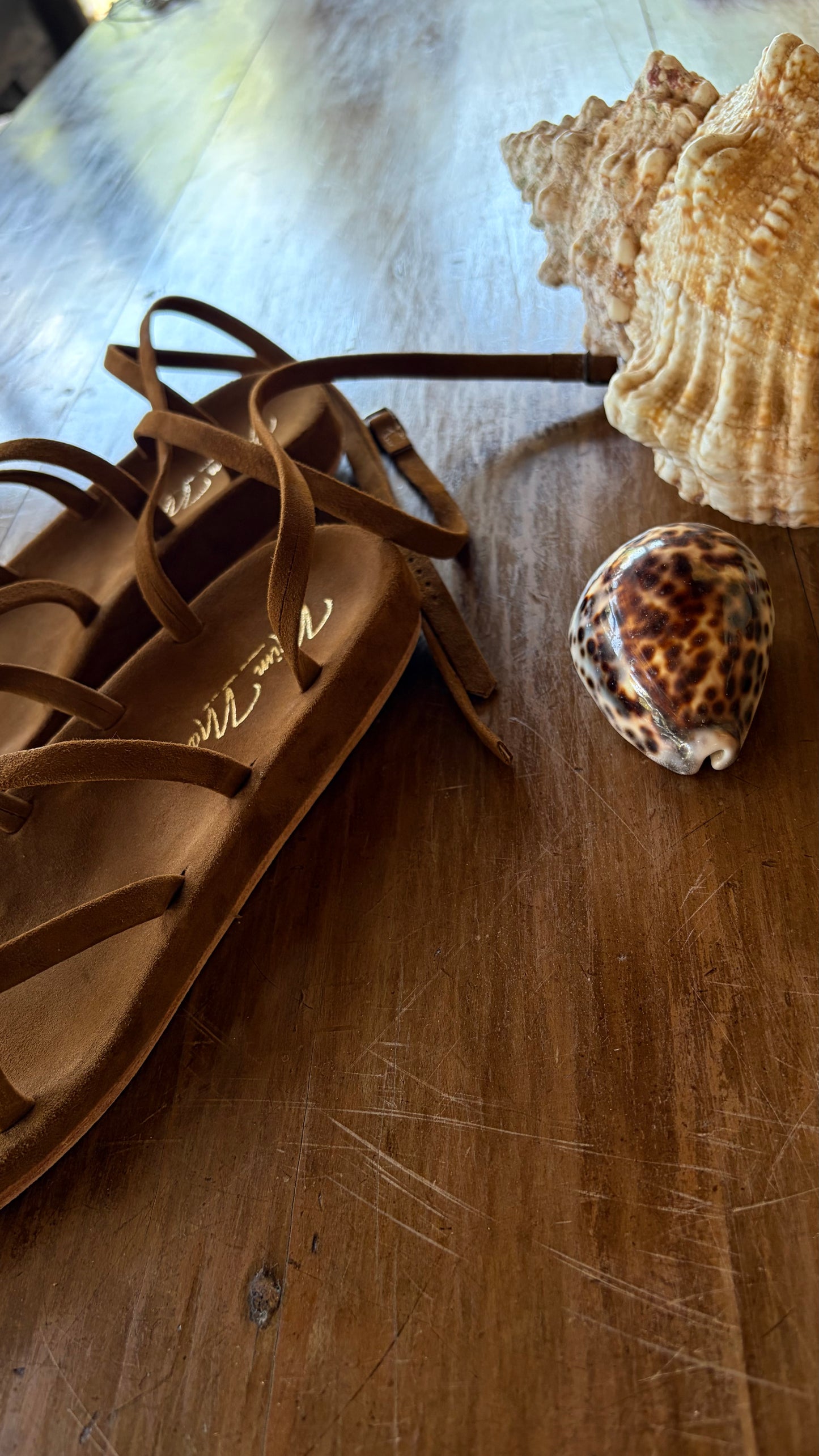 Ciabattina infradito platform Gisella nocciola in suede
