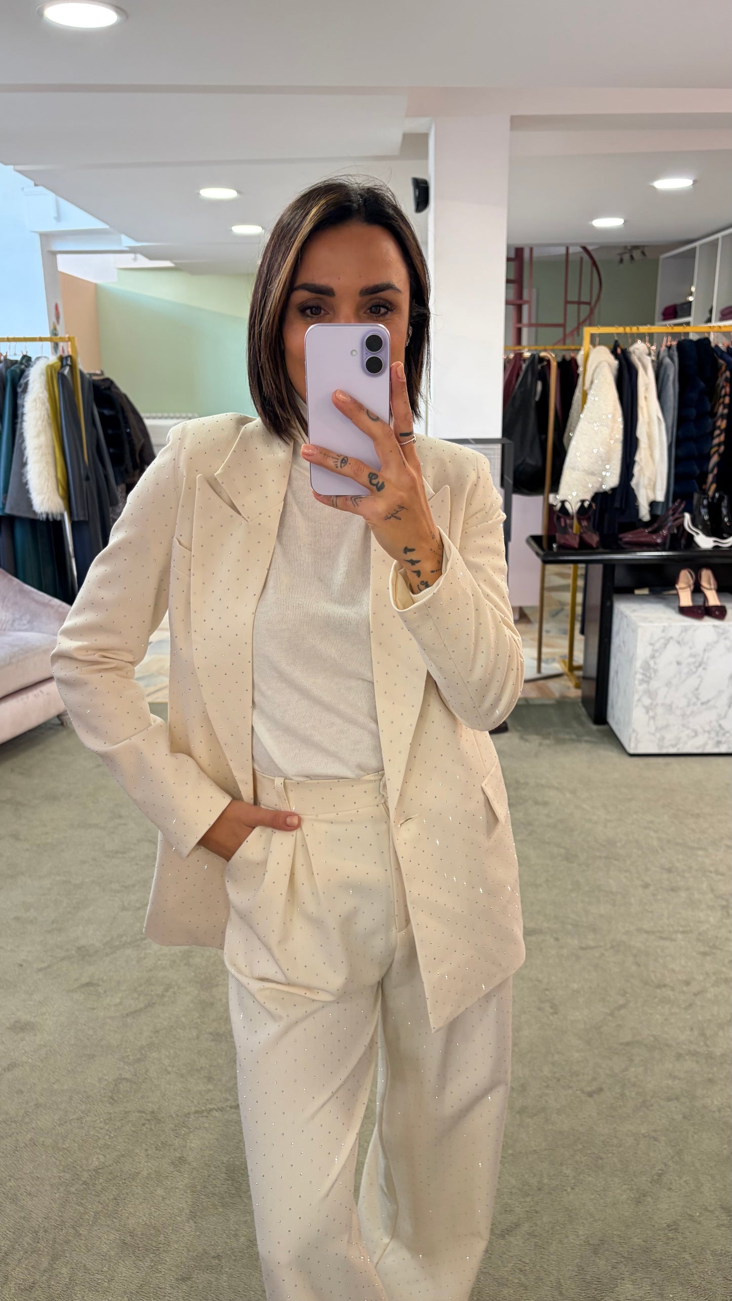 Pantaloni crema in raso crystal wide leg Actualee