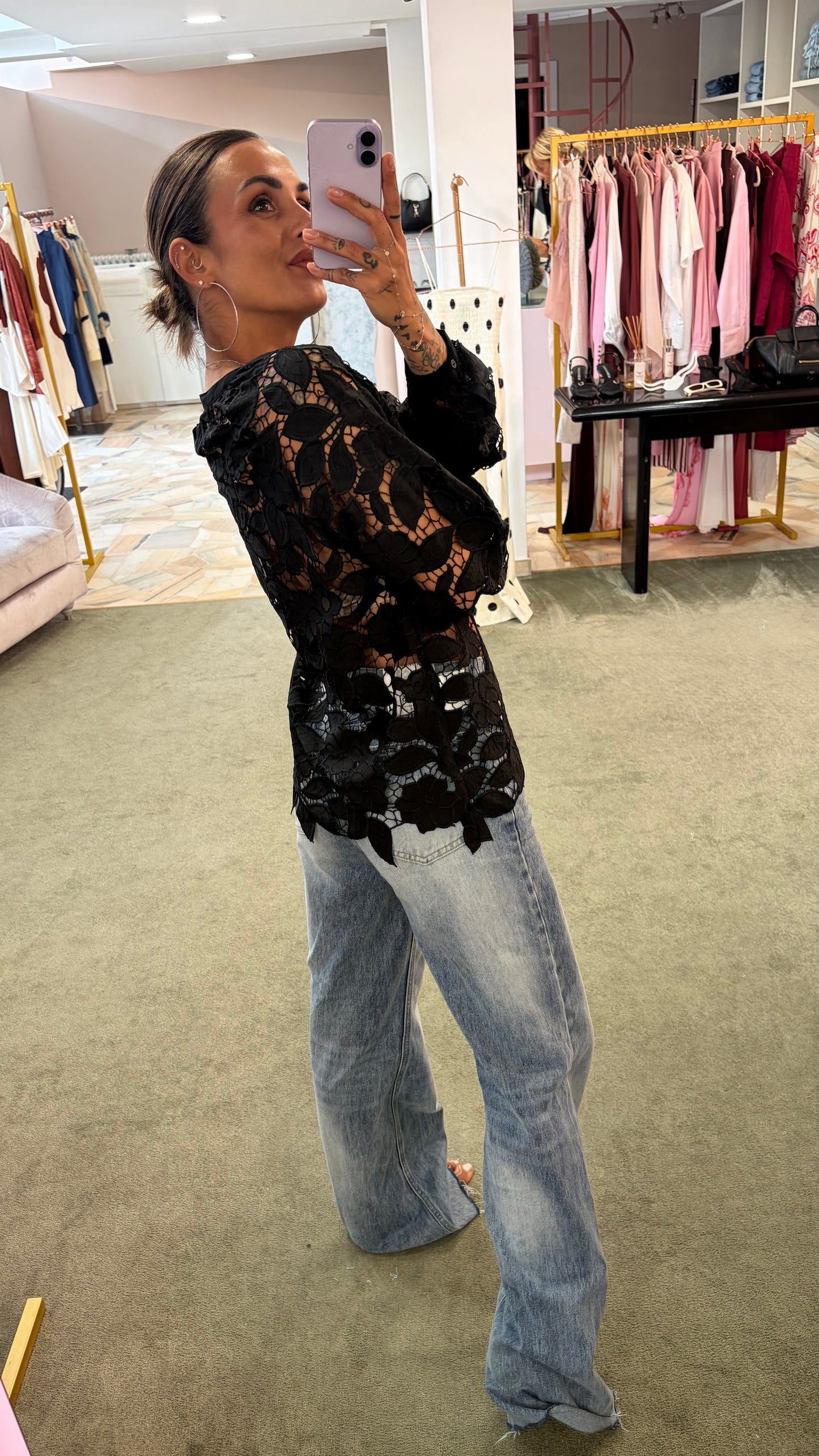 Camicia nera coreana foglie  traforata manica lunga sy