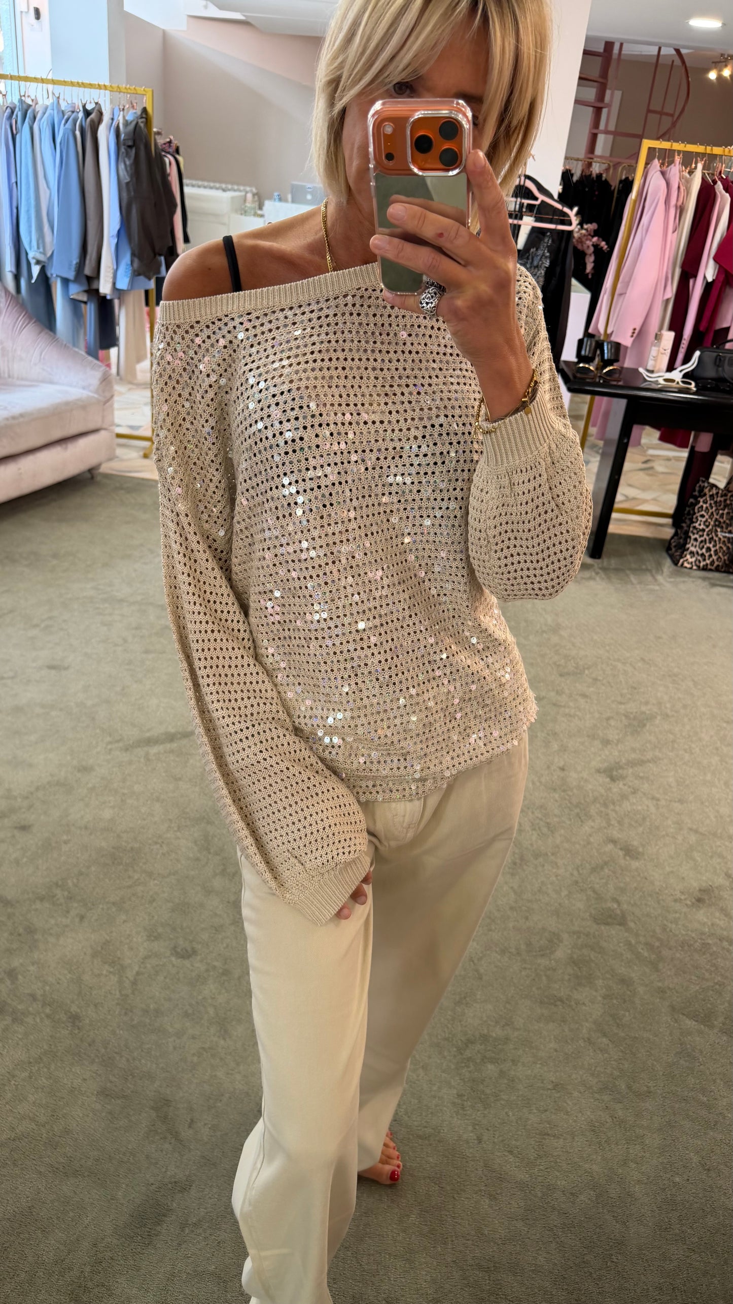 Maglia beige traforata con paillettes oversize fr