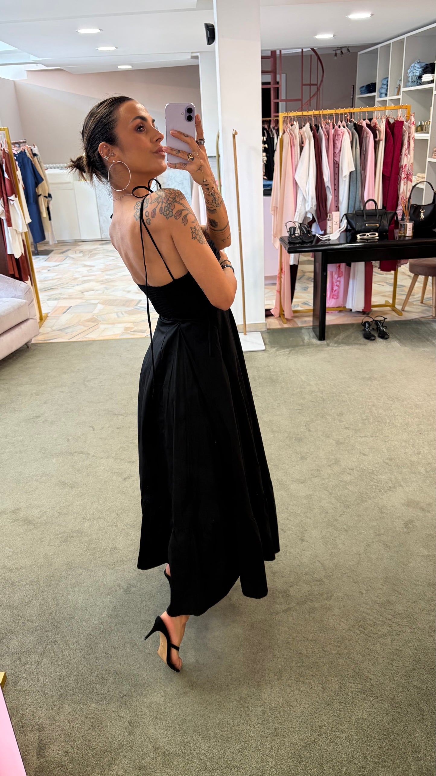 Abito nero bustier e laccetti gl