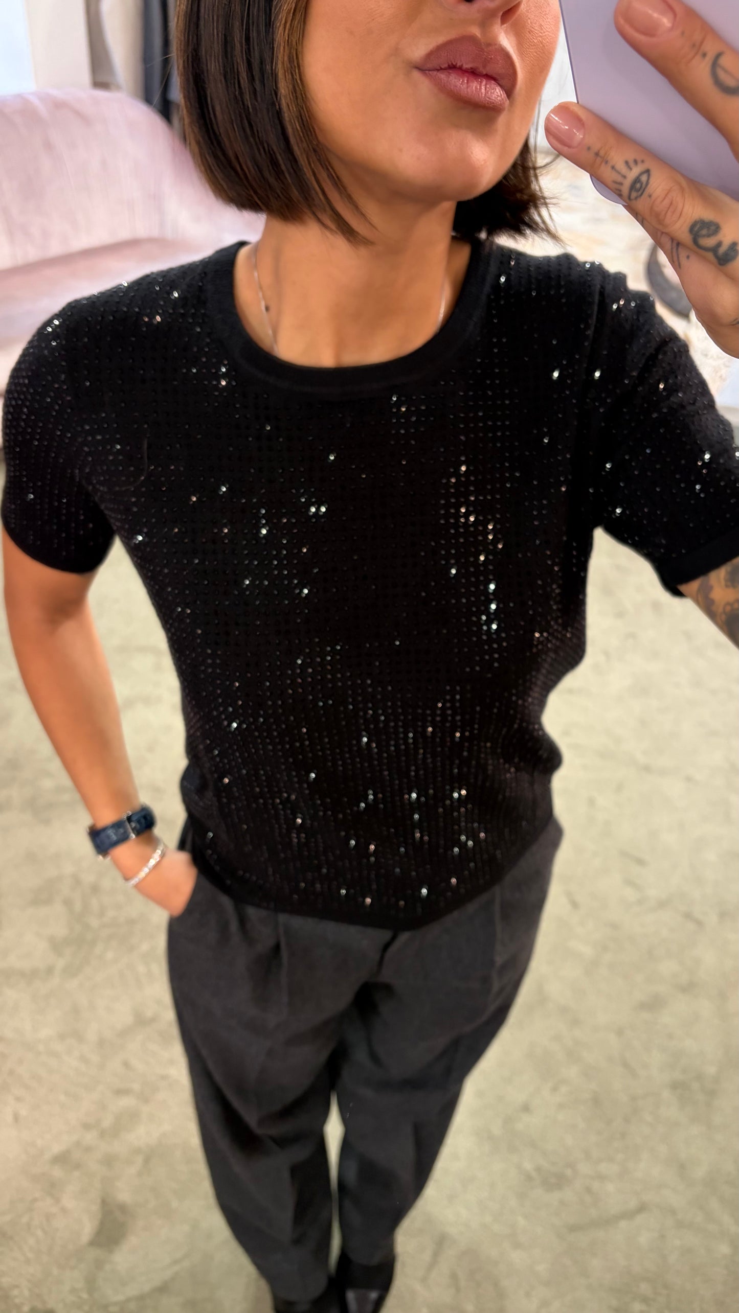 Maglia t-shirt nera manica corta con cristalli fr