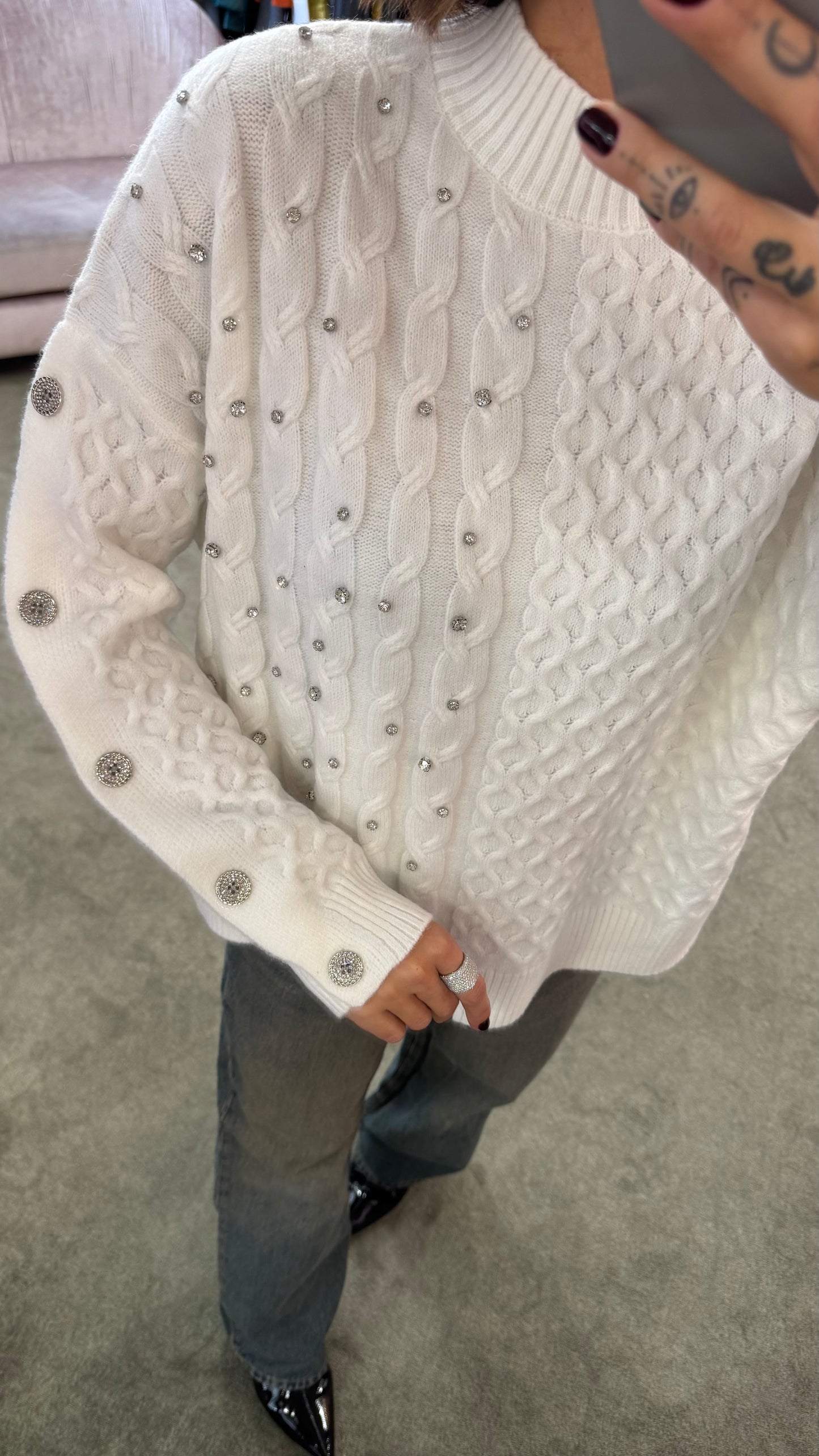 Maglione bianco a trecce con pietre fr