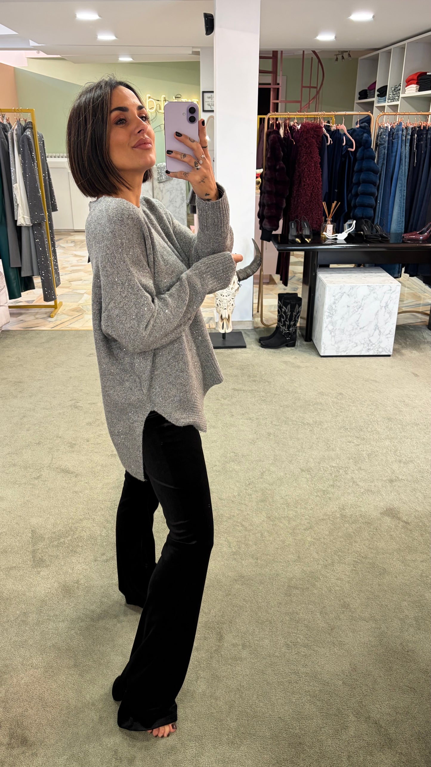 Maglione over grigio con micropaillettes bj