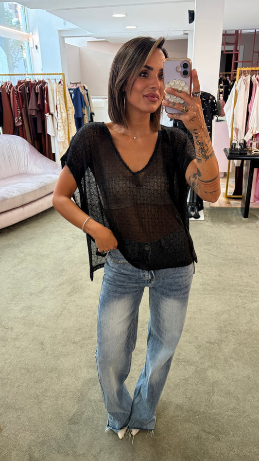 Maglia scollo a v nera in lurex manica scesa ay