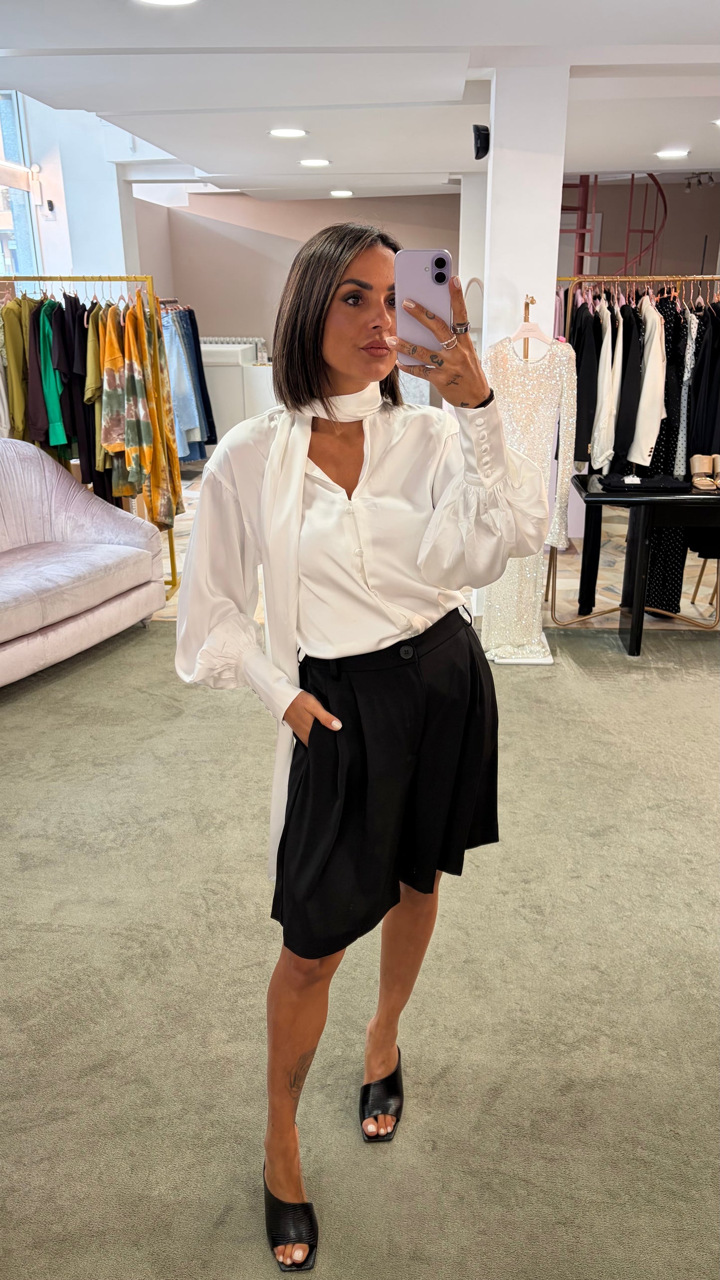 Camicia bianca satin con sciarpina gl