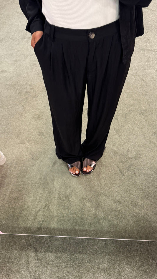 Pantaloni neri in viscosa sy