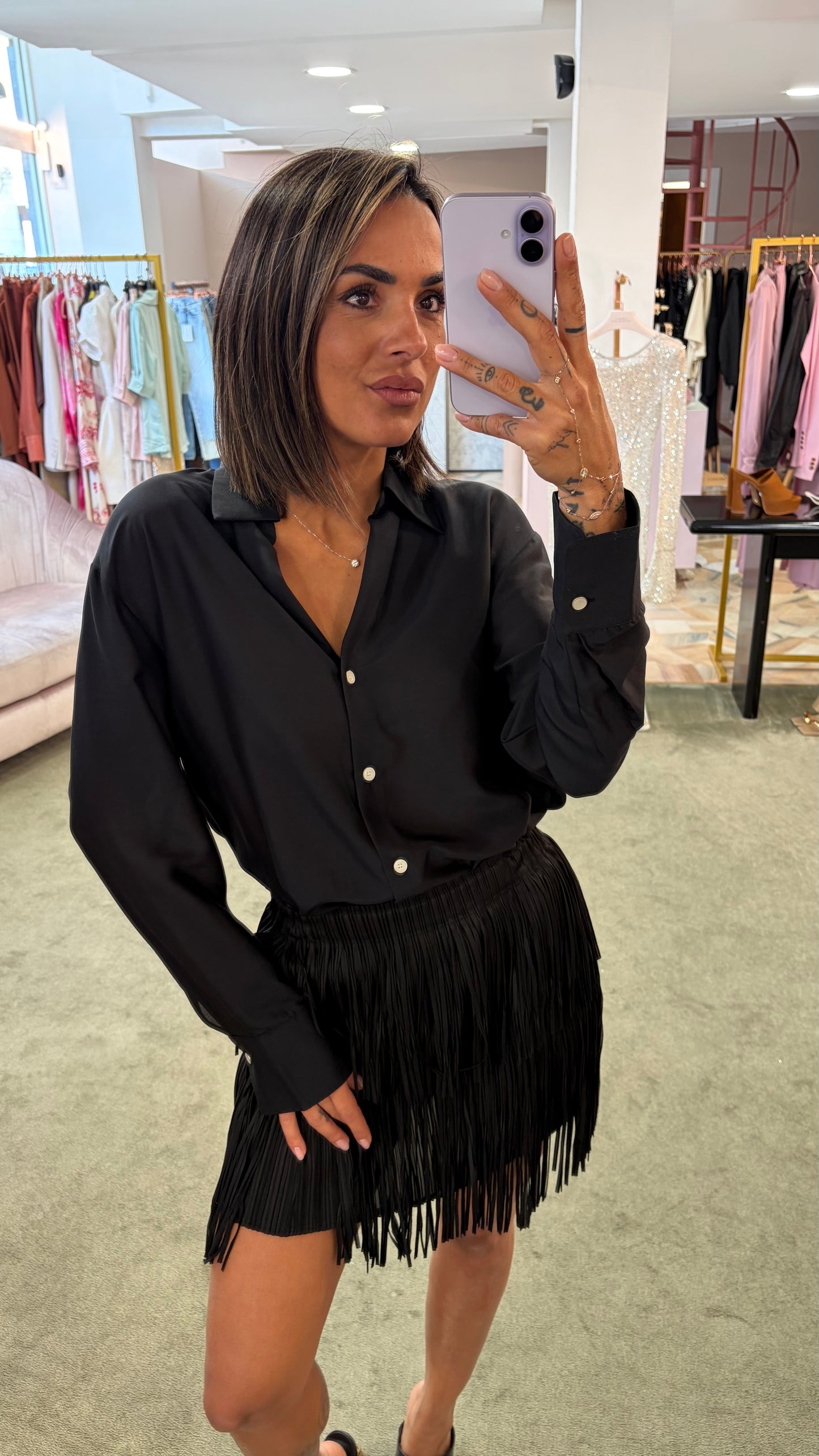 Camicia nera scollo a v glp