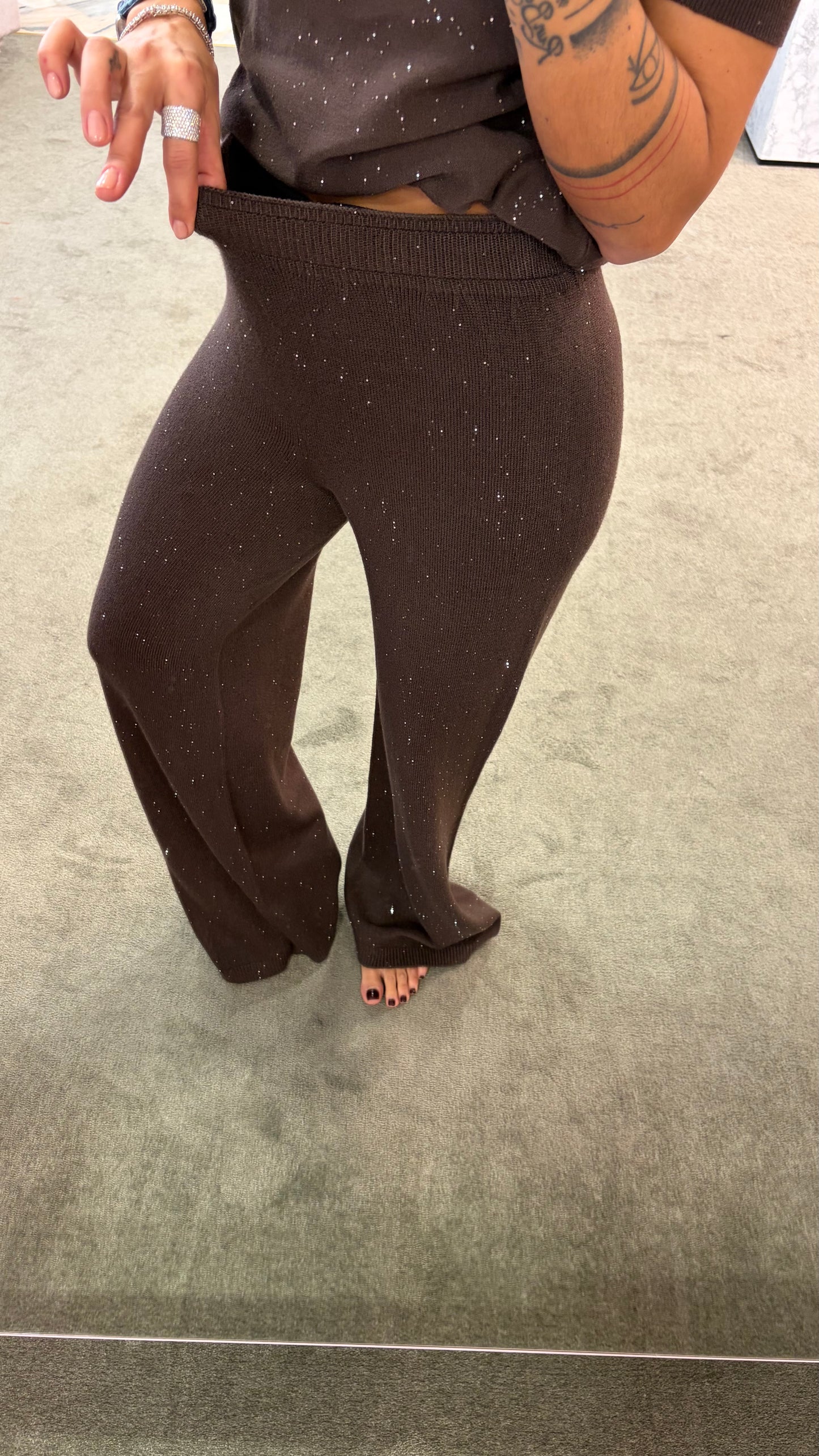 Pantaloni marroni testa di moro Hinnominate in maglia con micropaillets