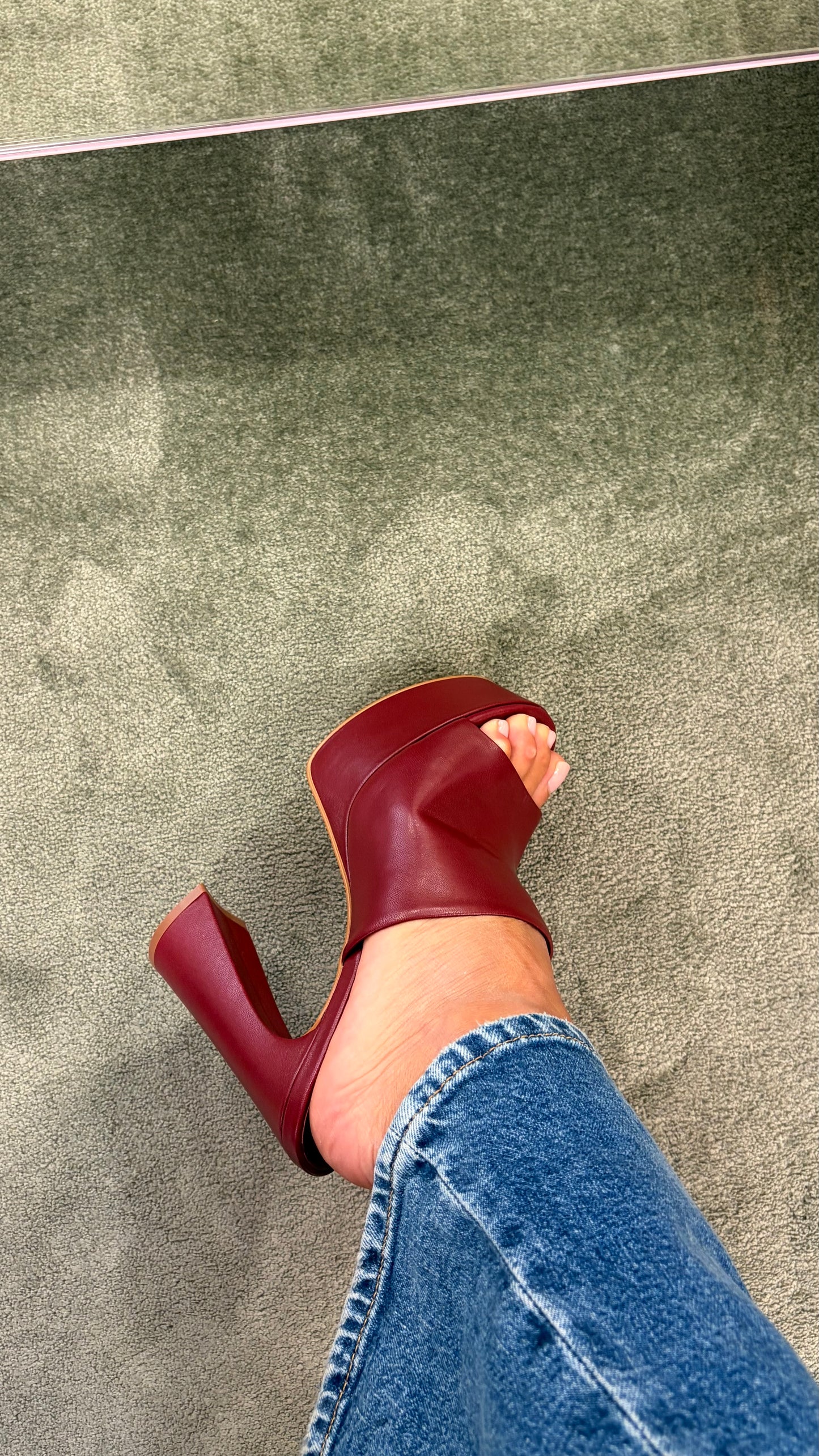 Sabot bordeaux in pelle con plateau